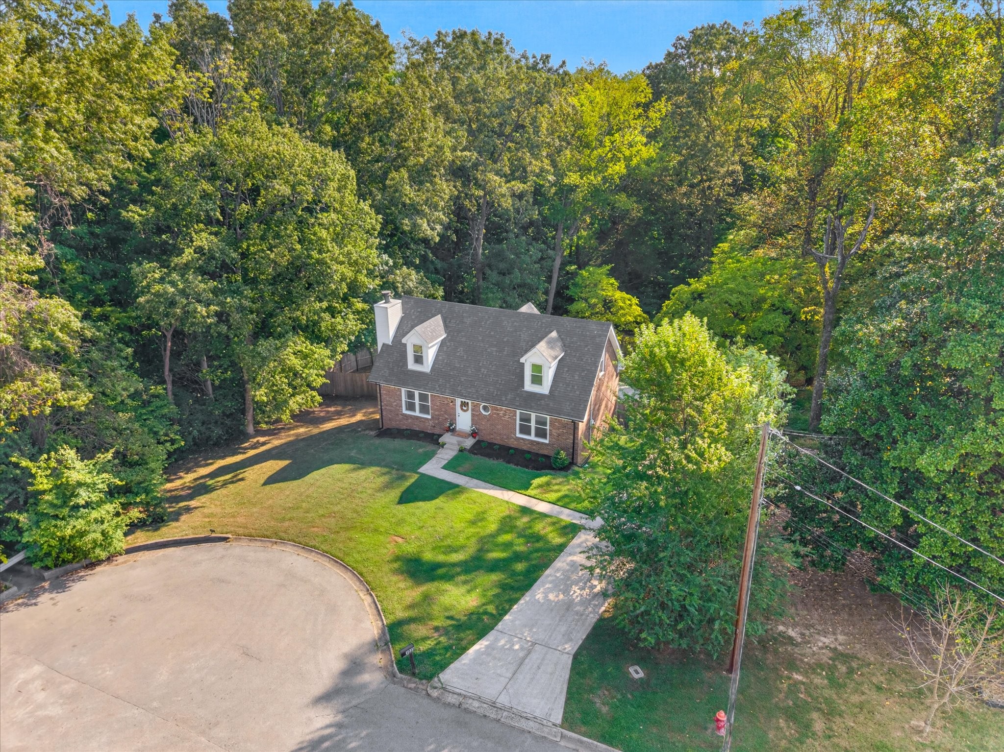 1035 Foxmoor Dr Property Photo 1