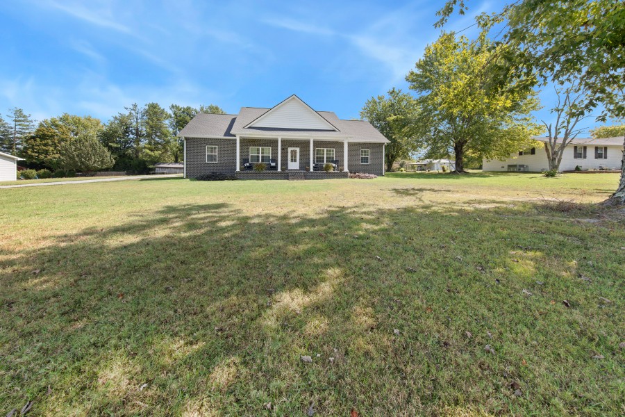 530 Fairway Dr Property Photo 1