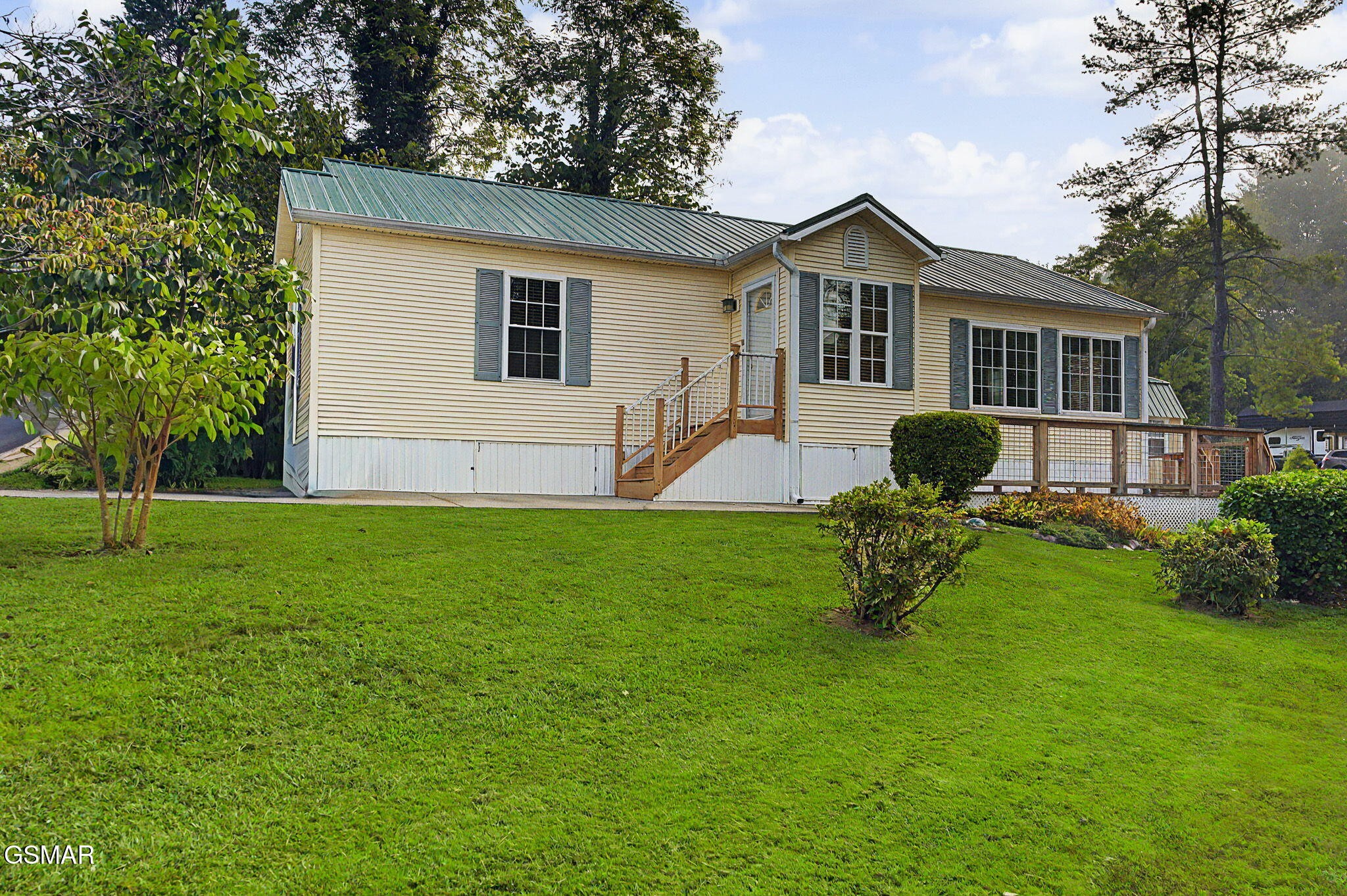 602 Whistling Swan Street Property Photo 2