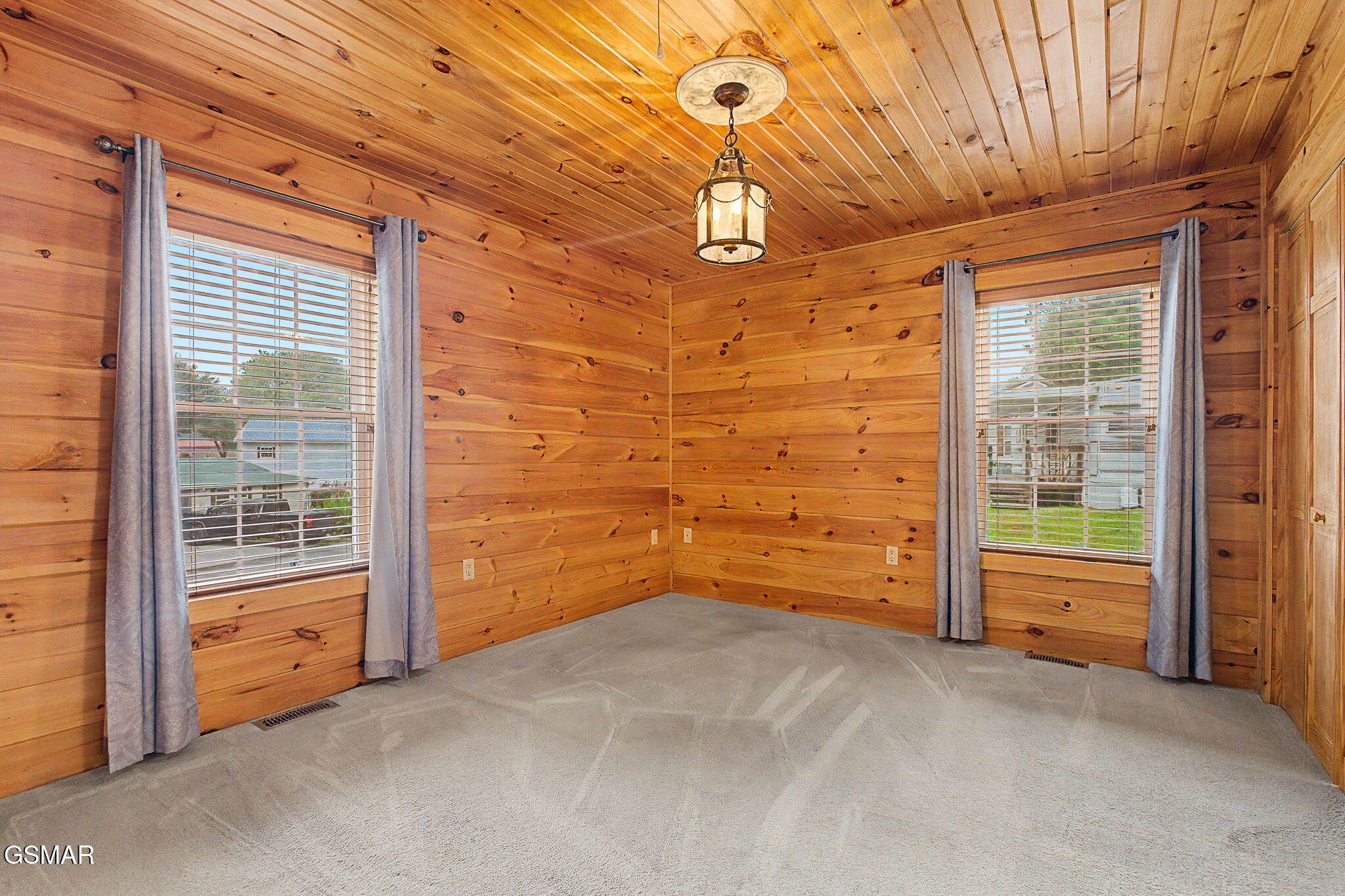 602 Whistling Swan Street Property Photo 15