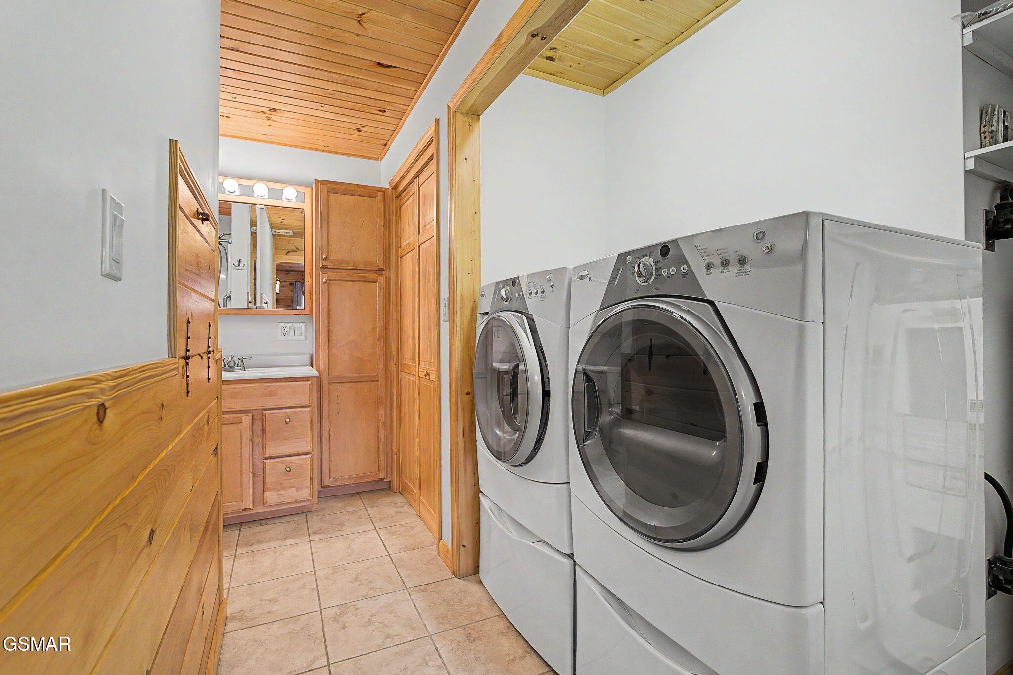 602 Whistling Swan Street Property Photo 17