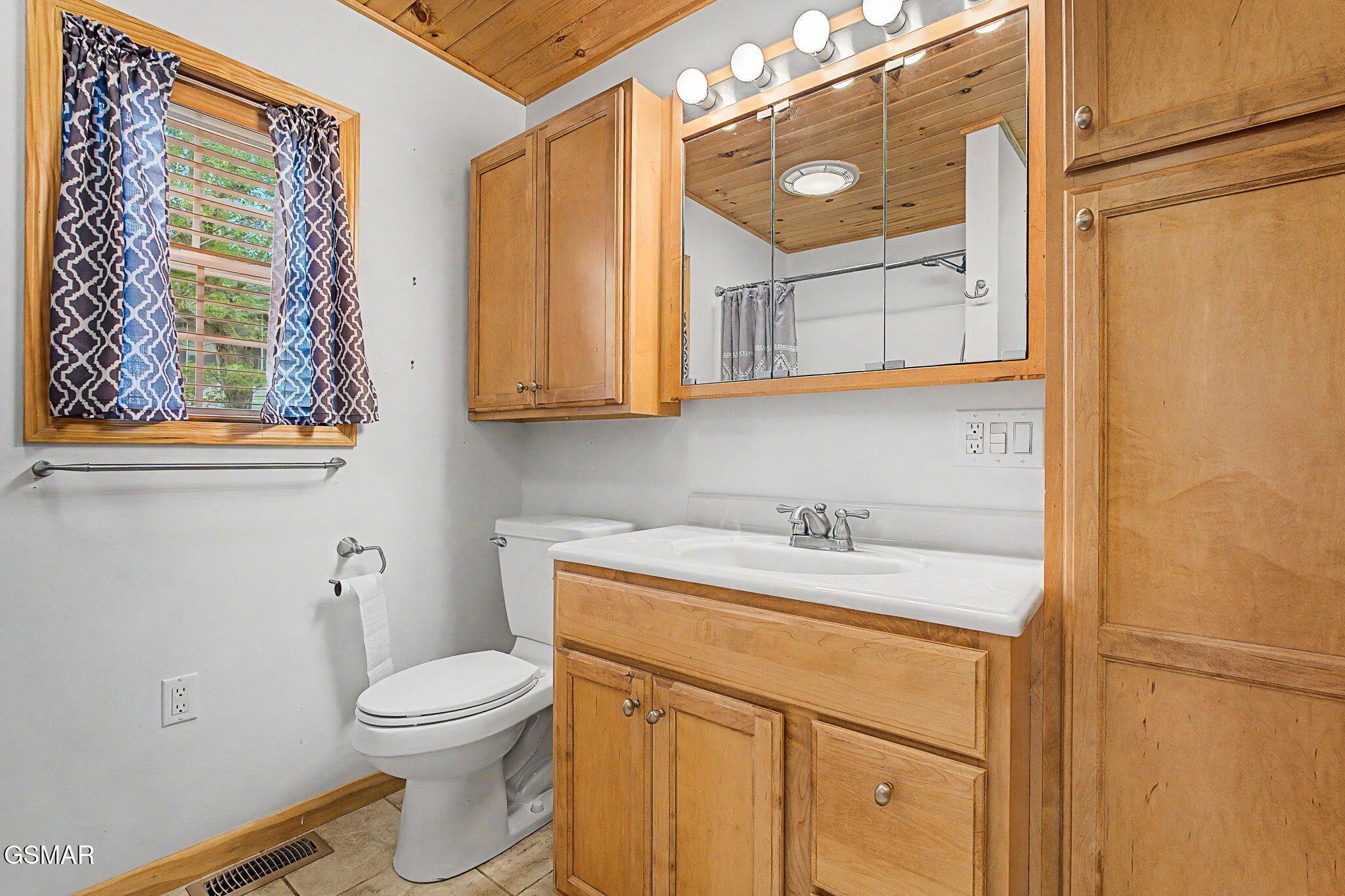 602 Whistling Swan Street Property Photo 18