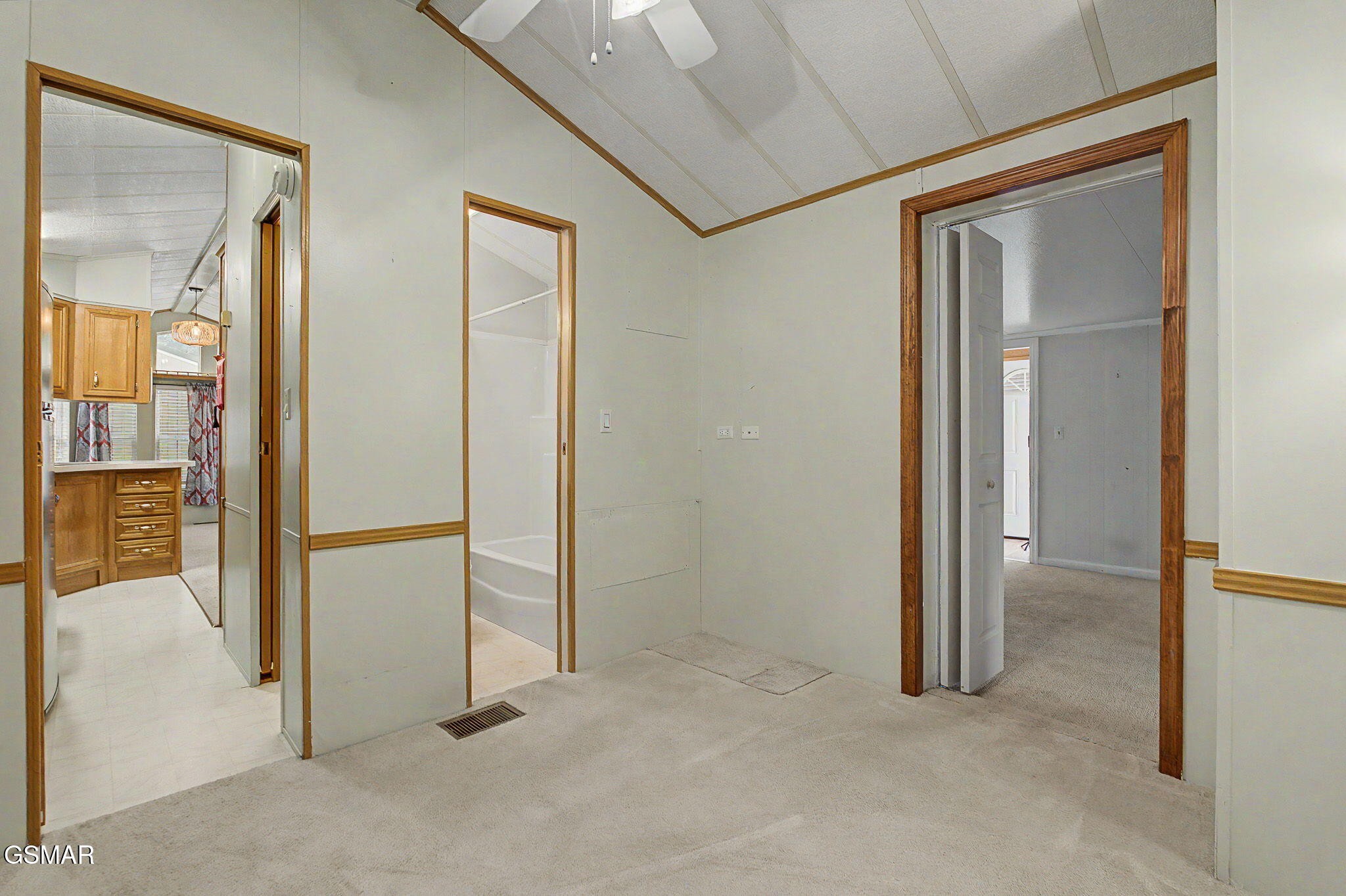 602 Whistling Swan Street Property Photo 20