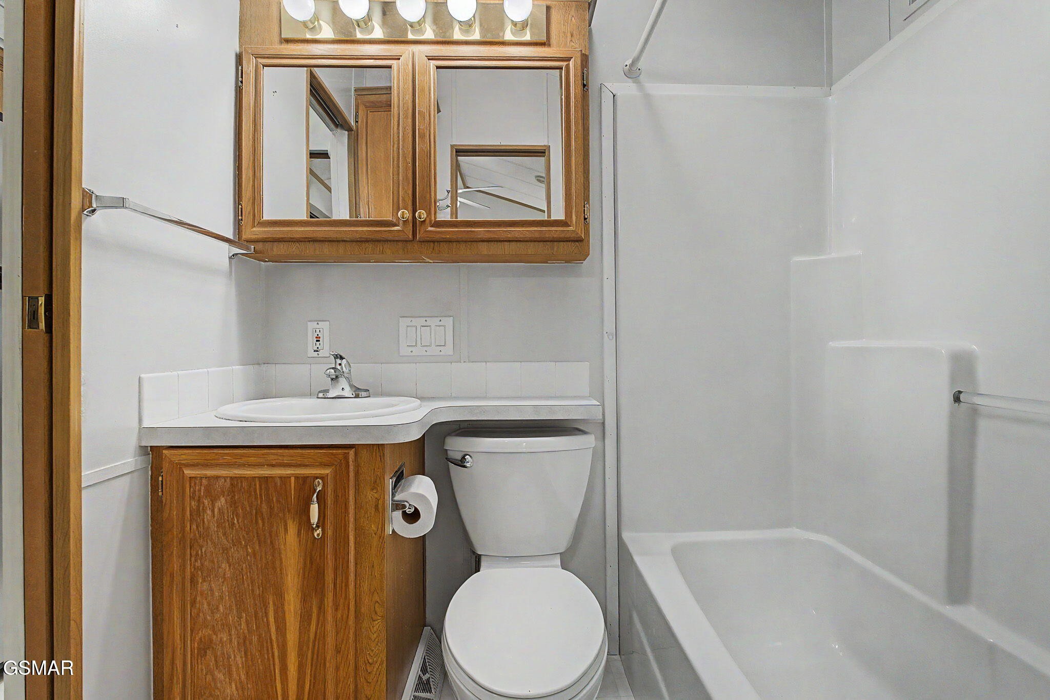 602 Whistling Swan Street Property Photo 21
