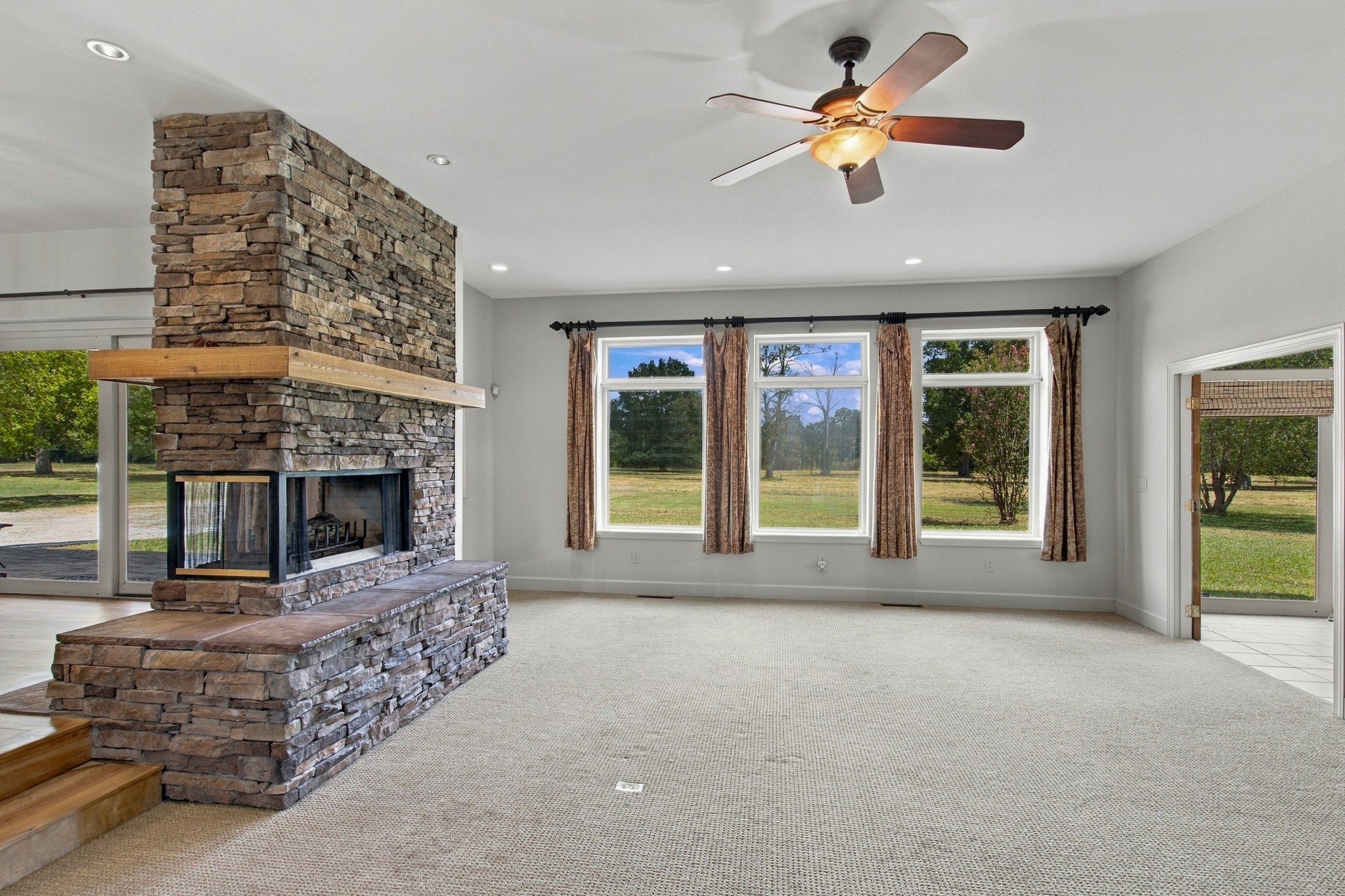 4035 Barfield Crescent Rd Property Photo 21