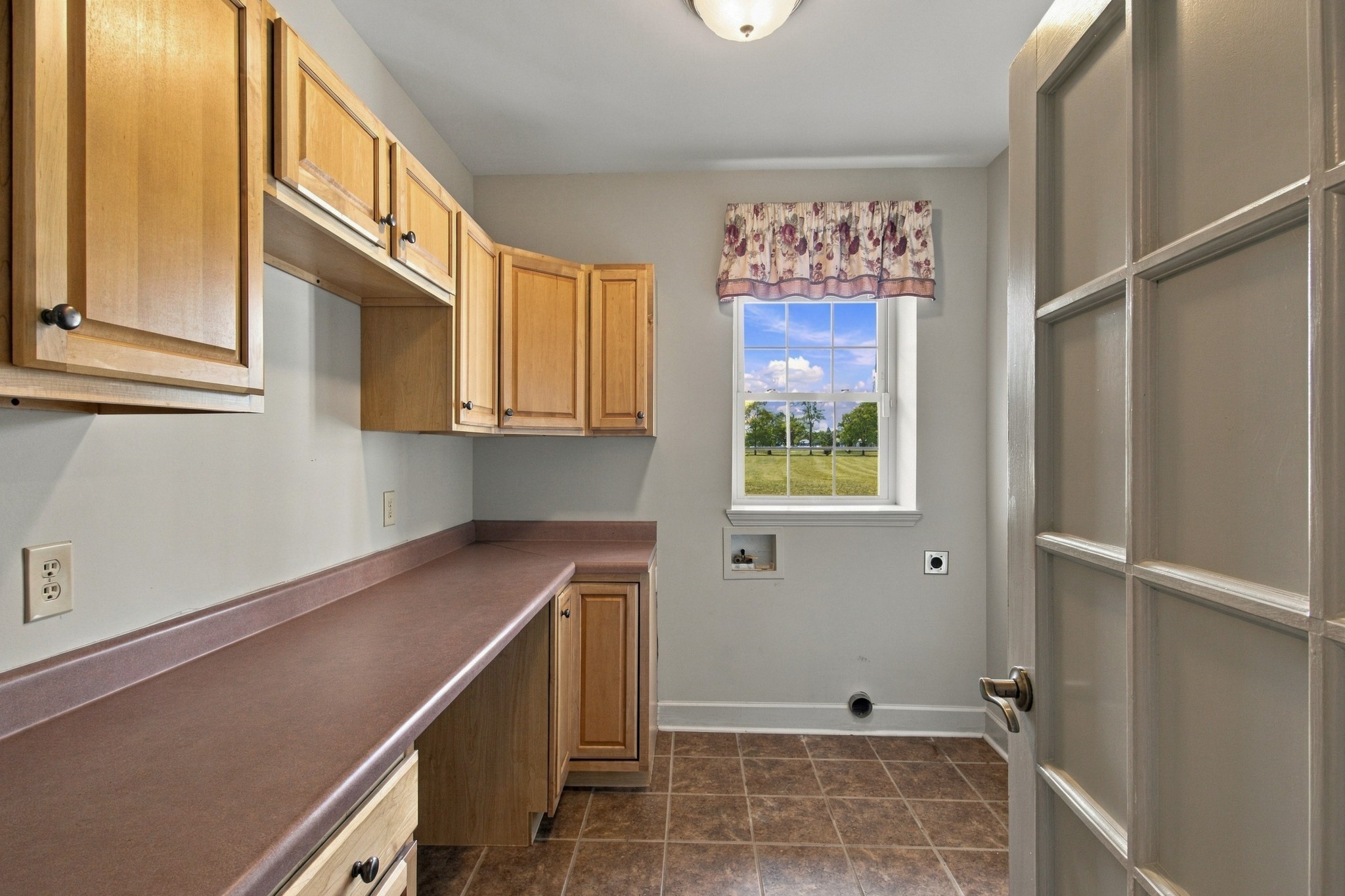 4035 Barfield Crescent Rd Property Photo 40