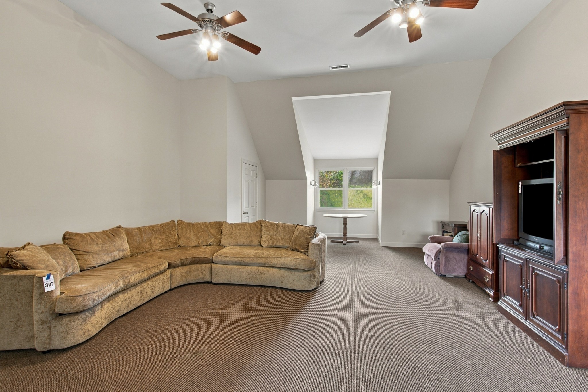 4035 Barfield Crescent Rd Property Photo 54