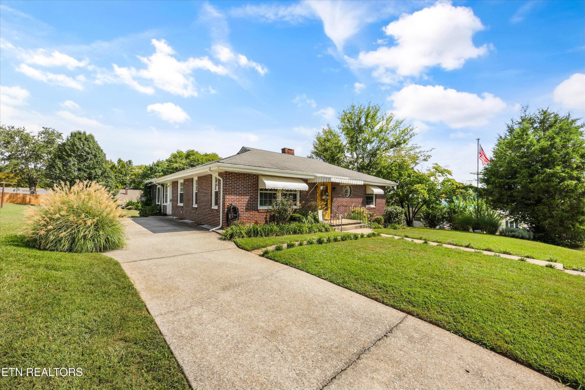 1224 Park St Property Photo 1