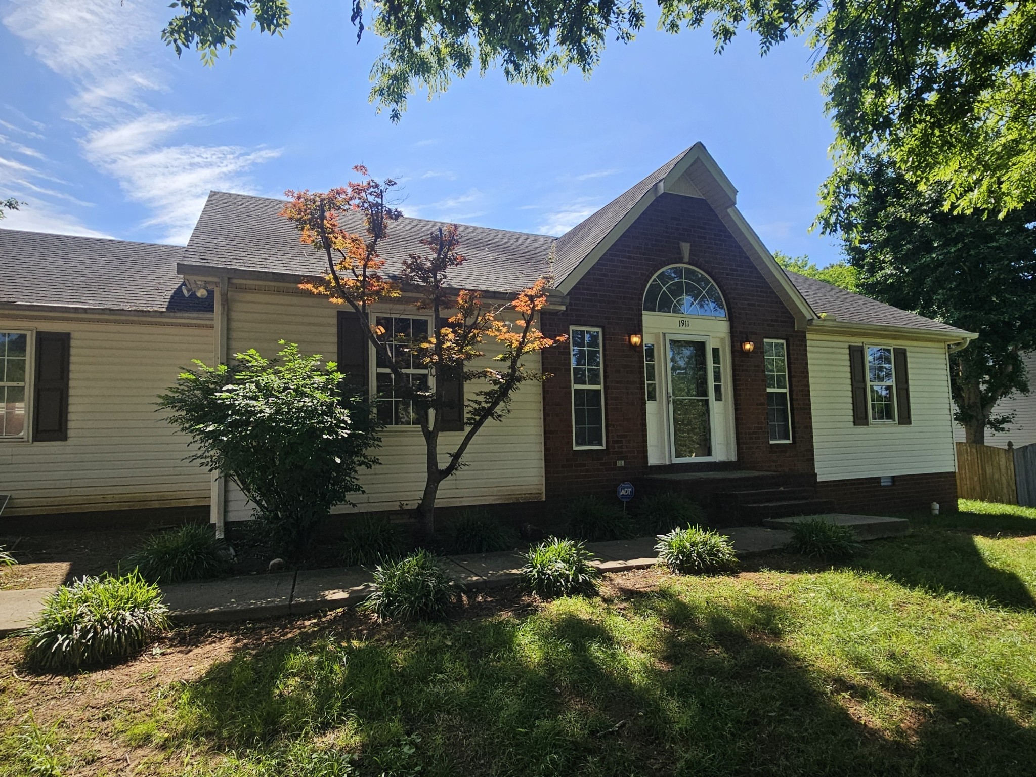 1911 Pecan Ridge Dr Property Photo 1