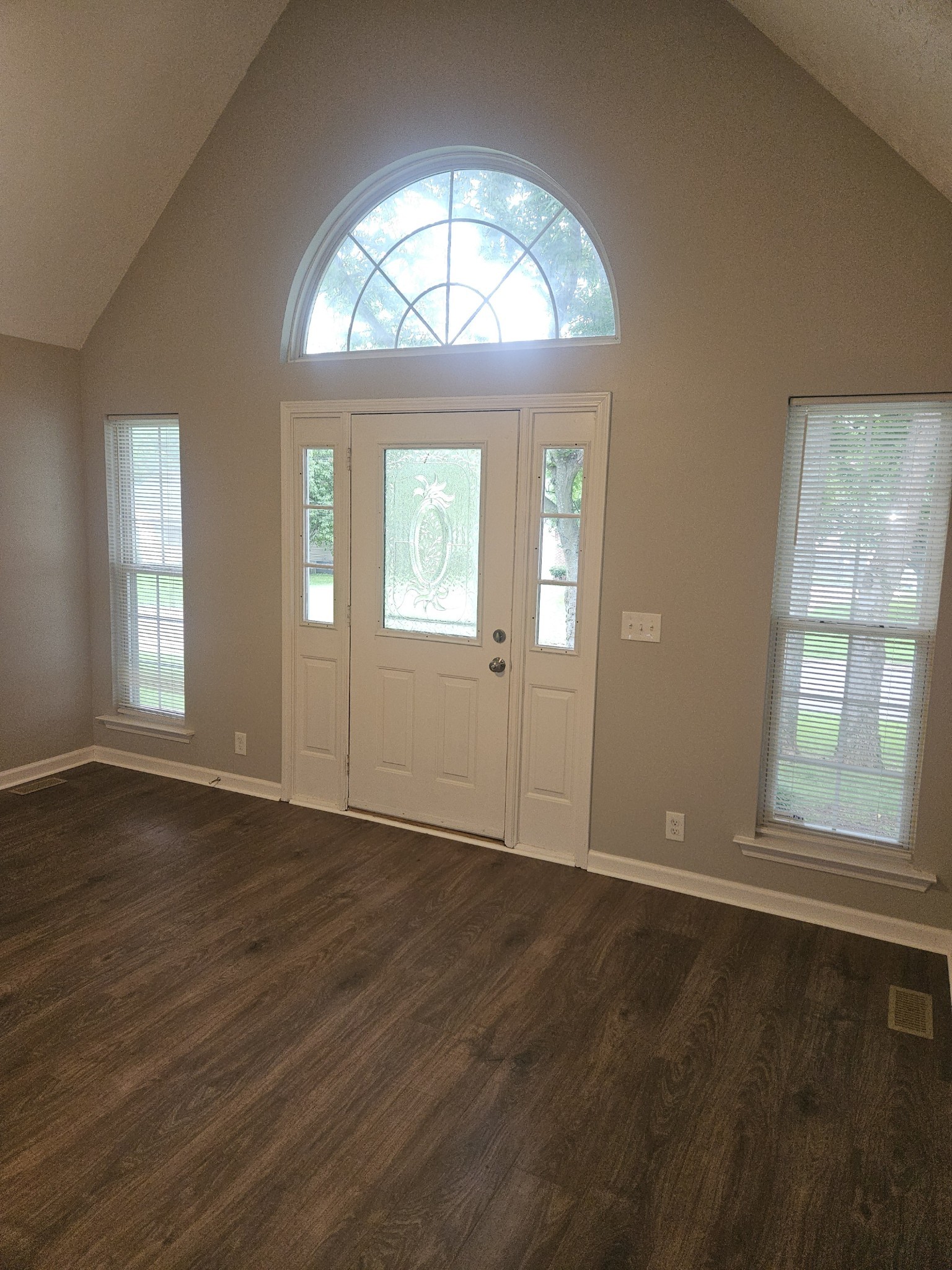 1911 Pecan Ridge Dr Property Photo 5