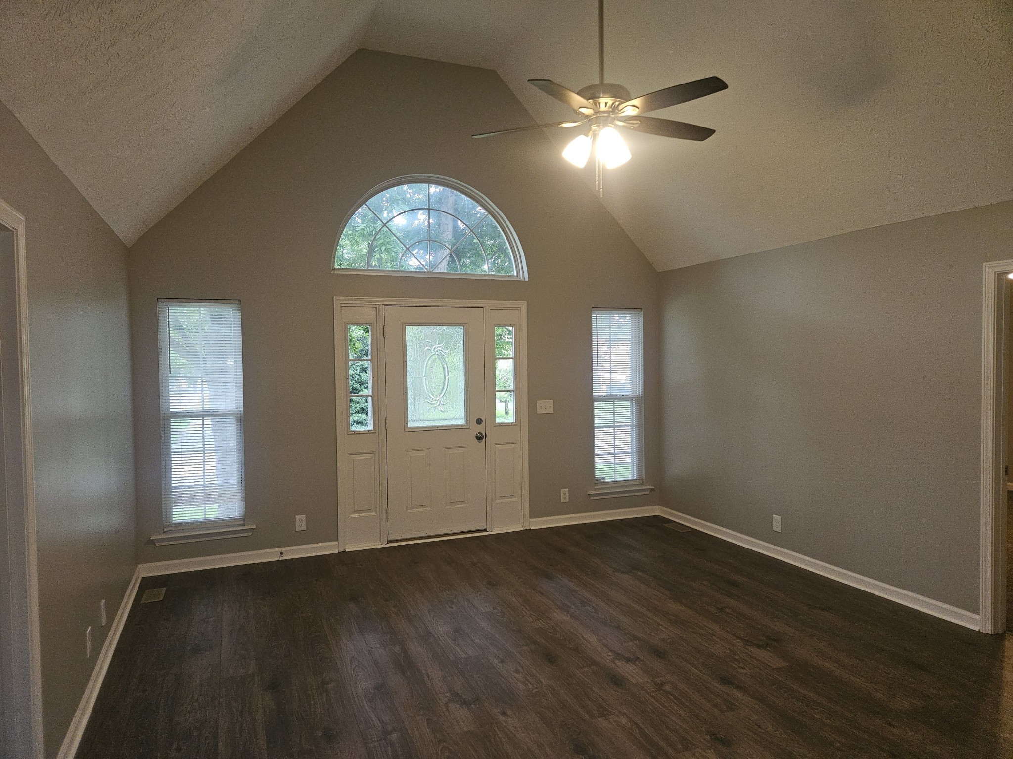 1911 Pecan Ridge Dr Property Photo 6
