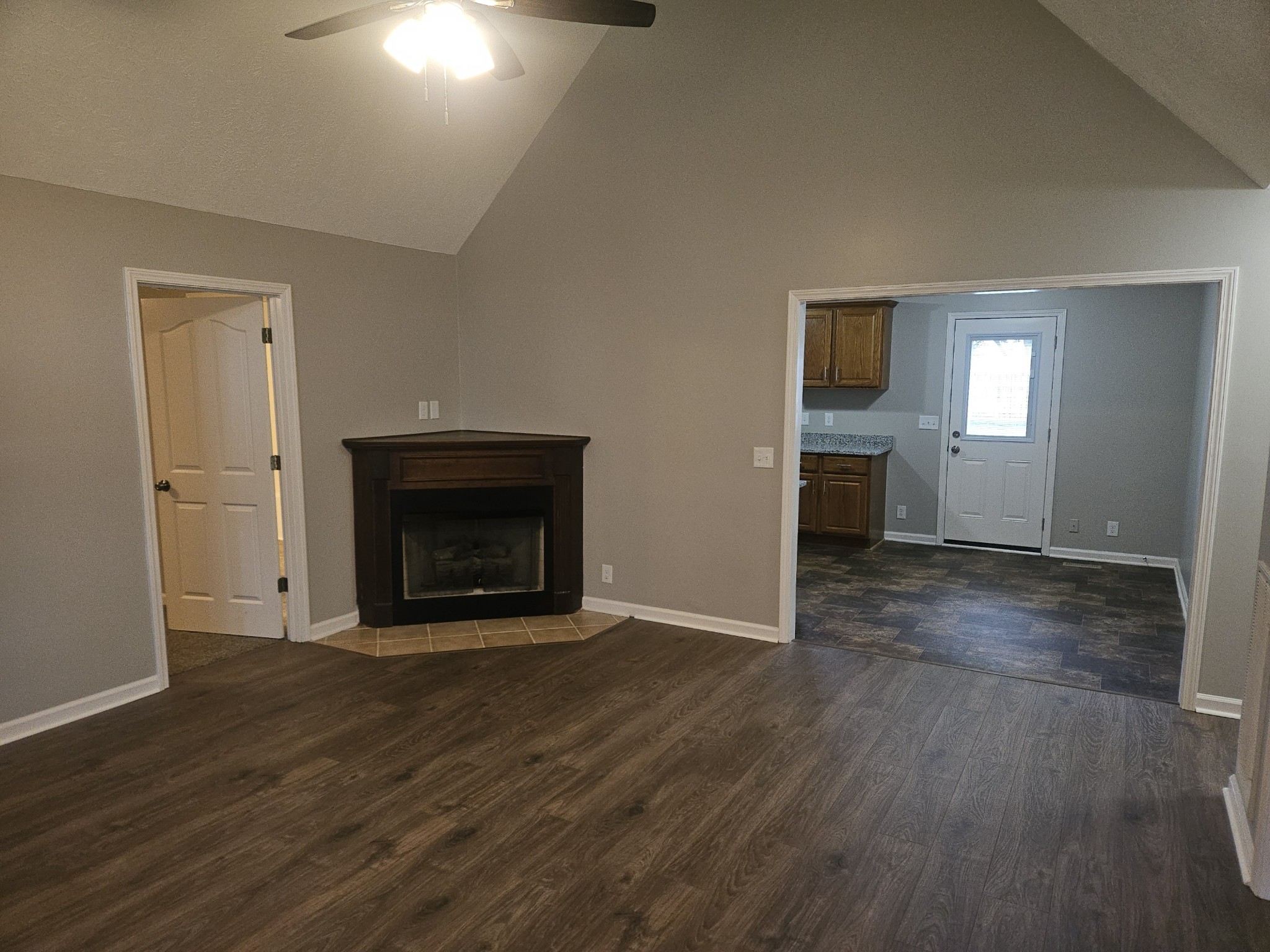1911 Pecan Ridge Dr Property Photo 7