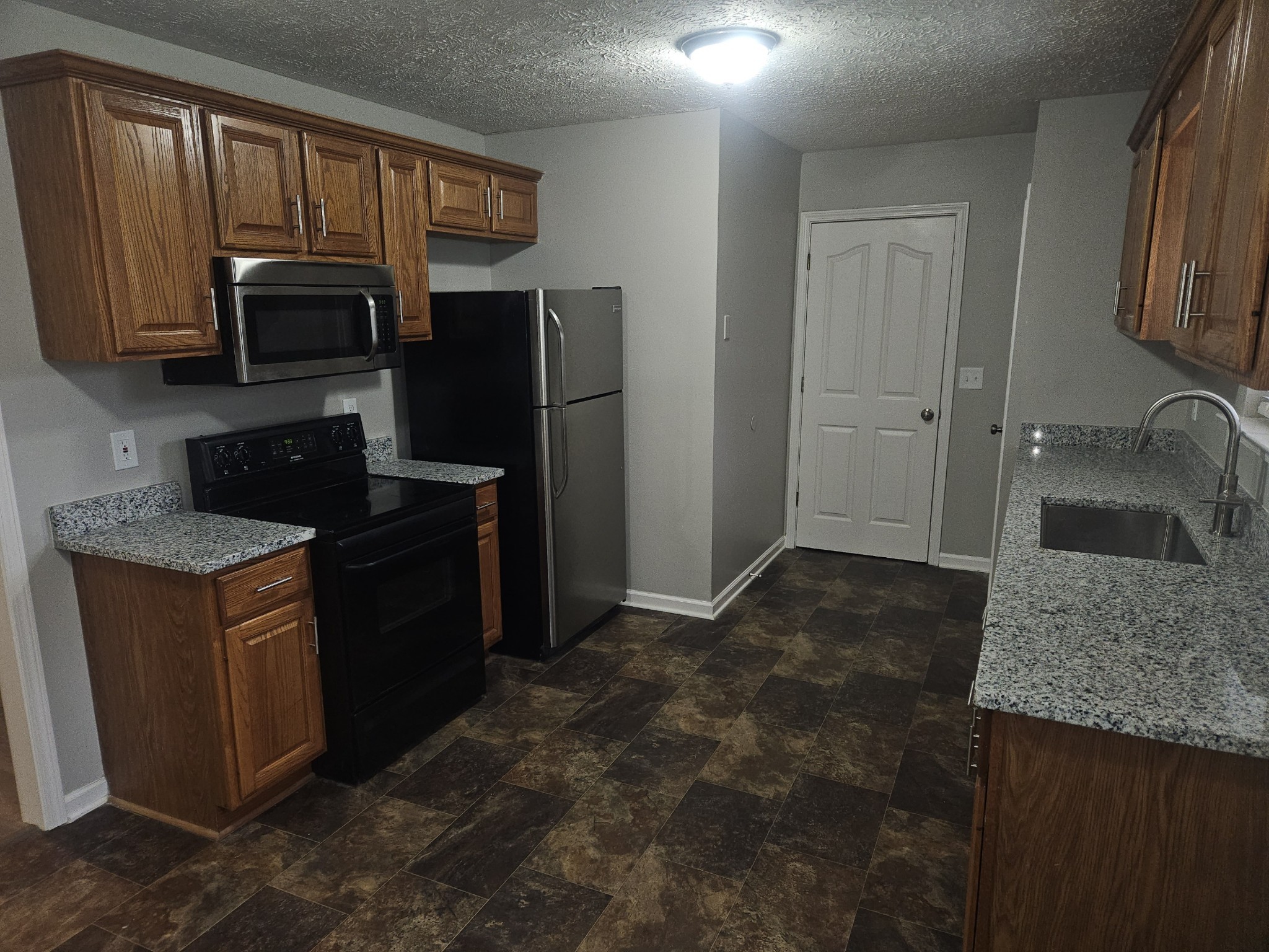 1911 Pecan Ridge Dr Property Photo 9