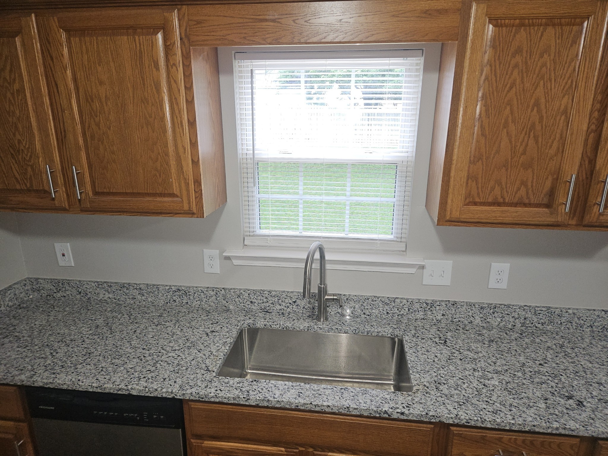 1911 Pecan Ridge Dr Property Photo 10