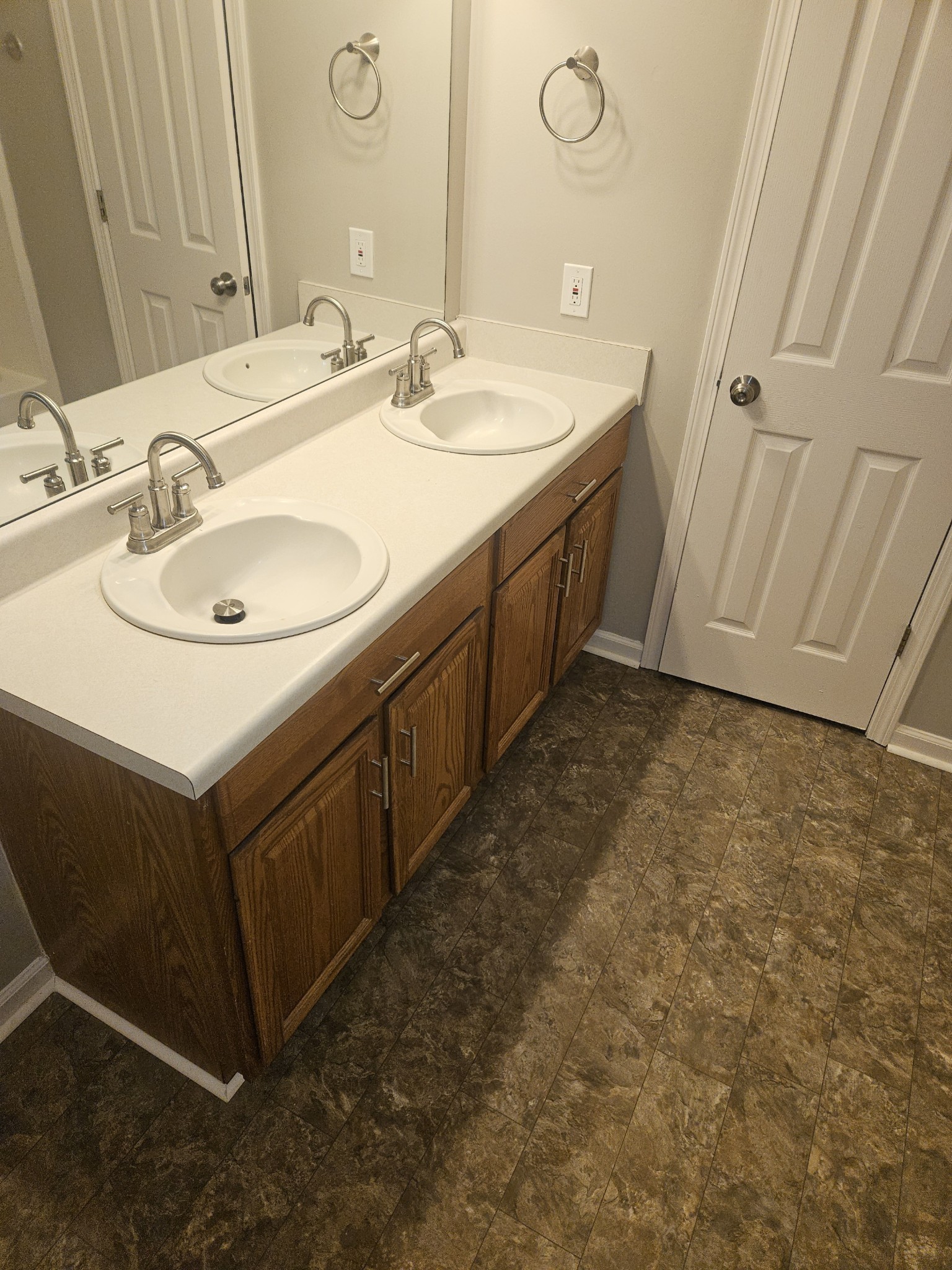1911 Pecan Ridge Dr Property Photo 18