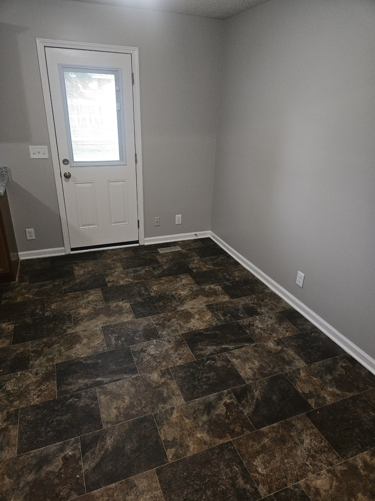 1911 Pecan Ridge Dr Property Photo 19