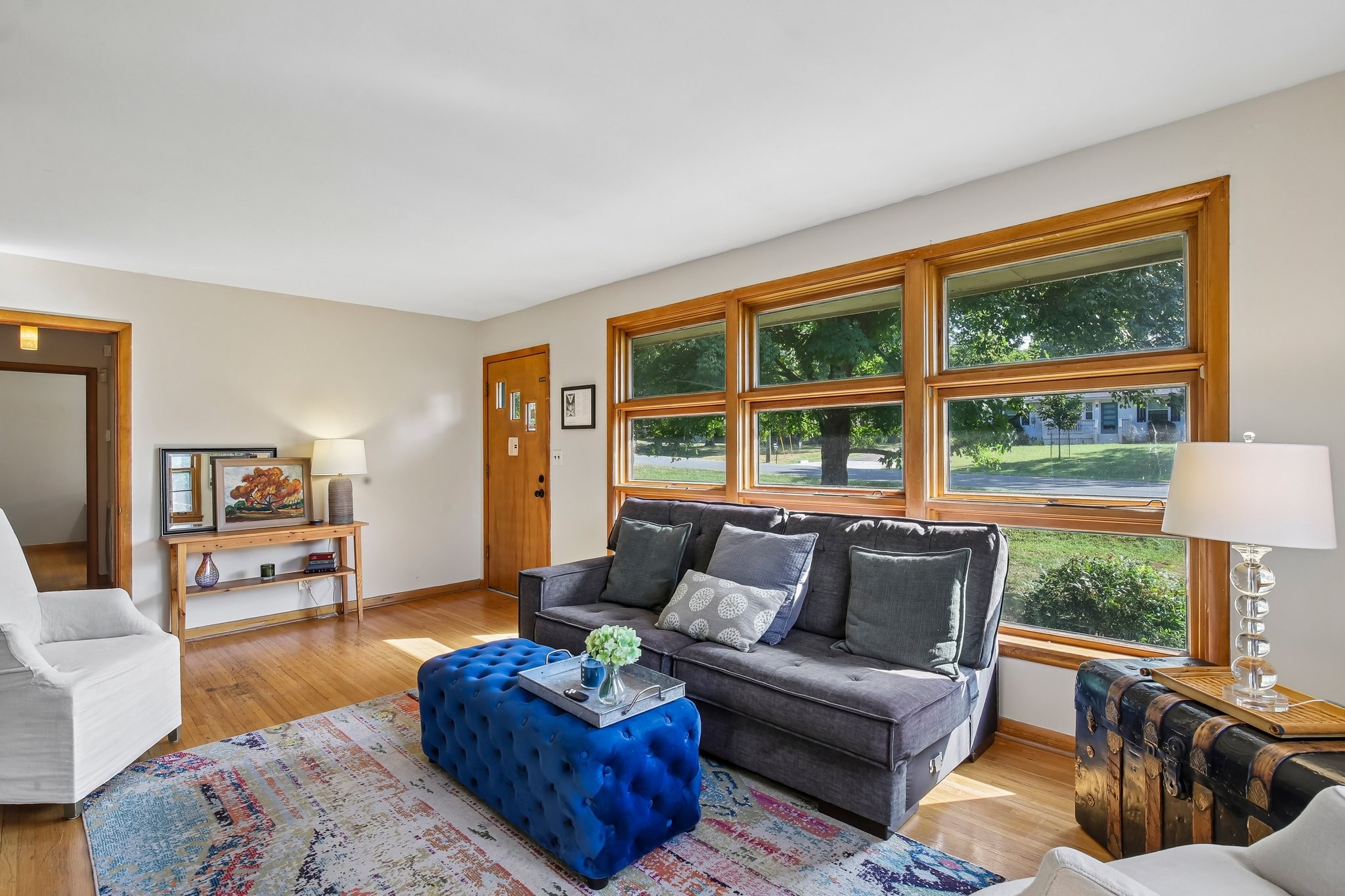 2014 Warden Dr Property Photo 4