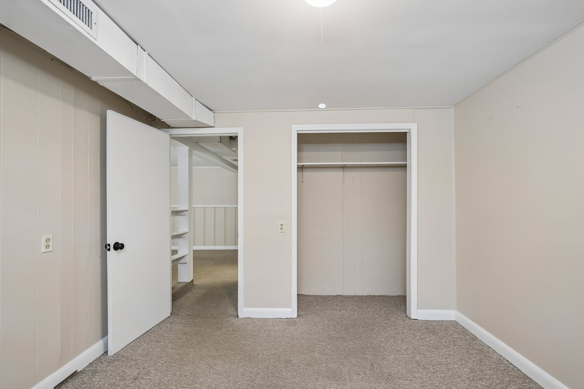 2014 Warden Dr Property Photo 22