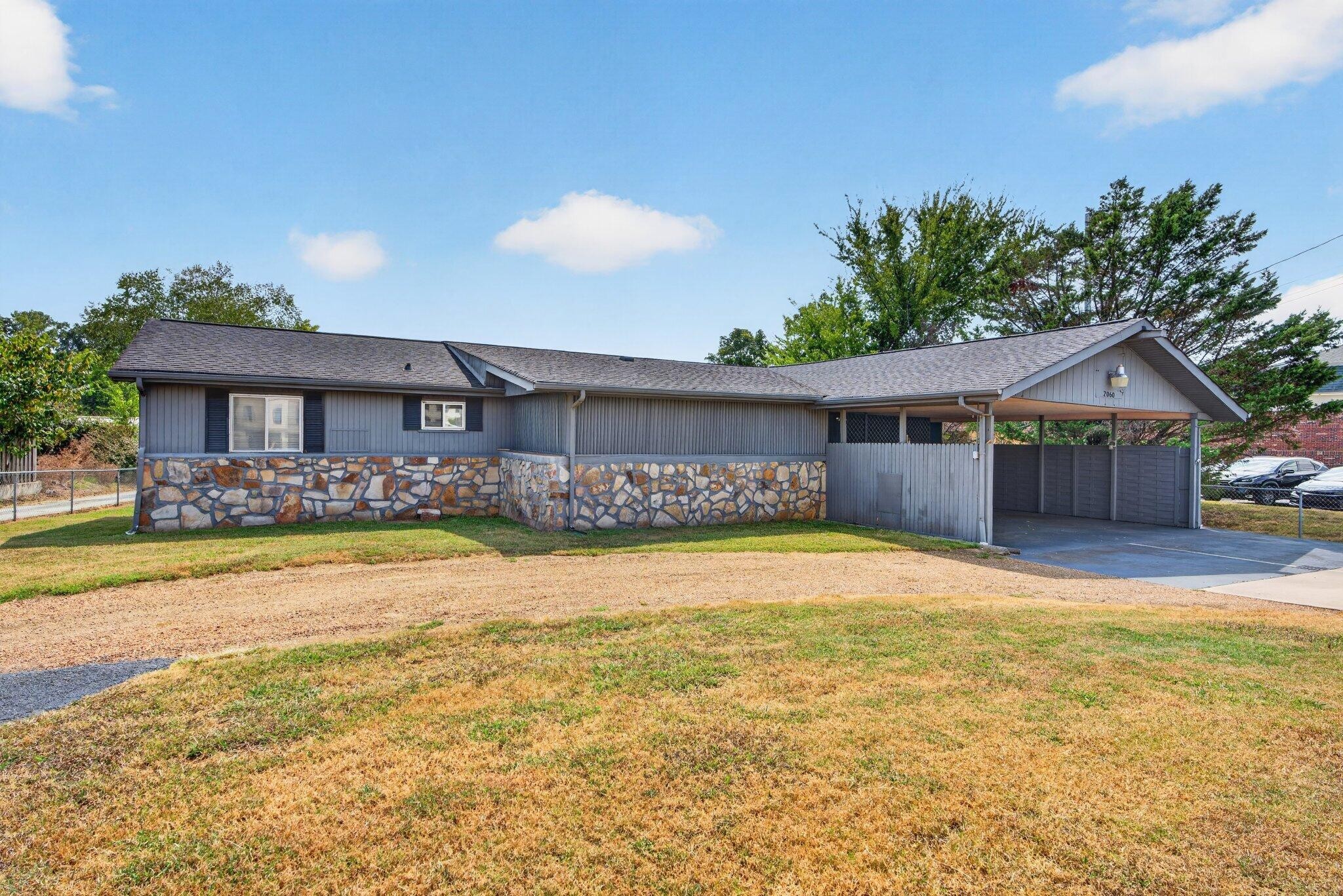 2060 Hamill Road Property Photo 1