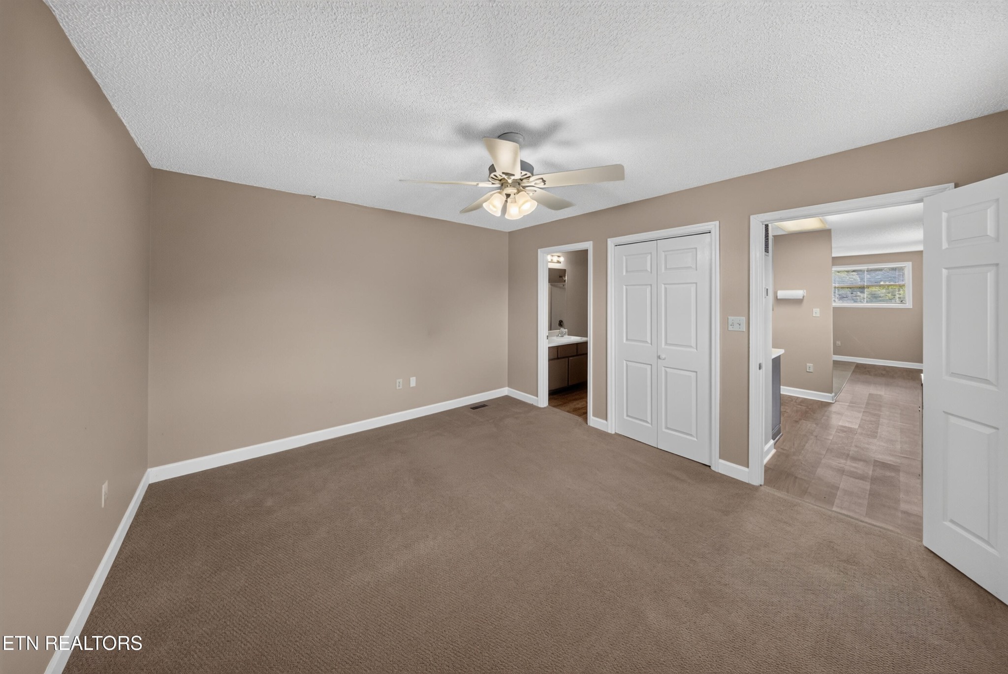 1329 W Hunt Rd Property Photo 55