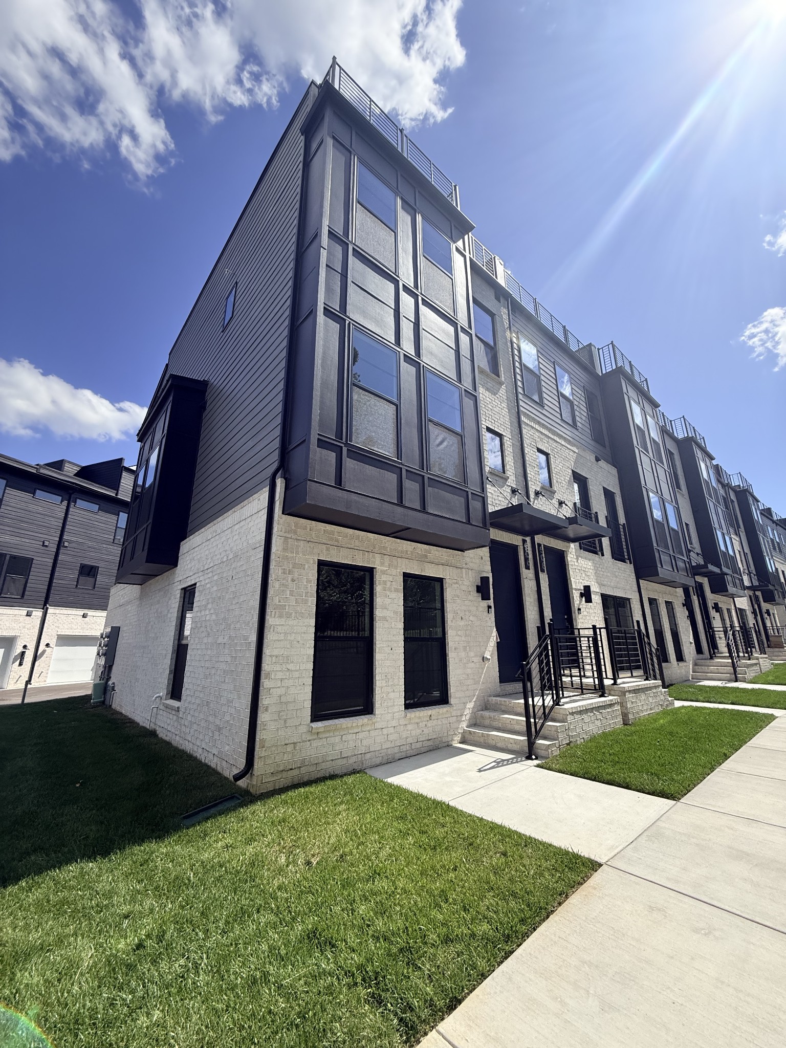 518 City Scape Property Photo 3