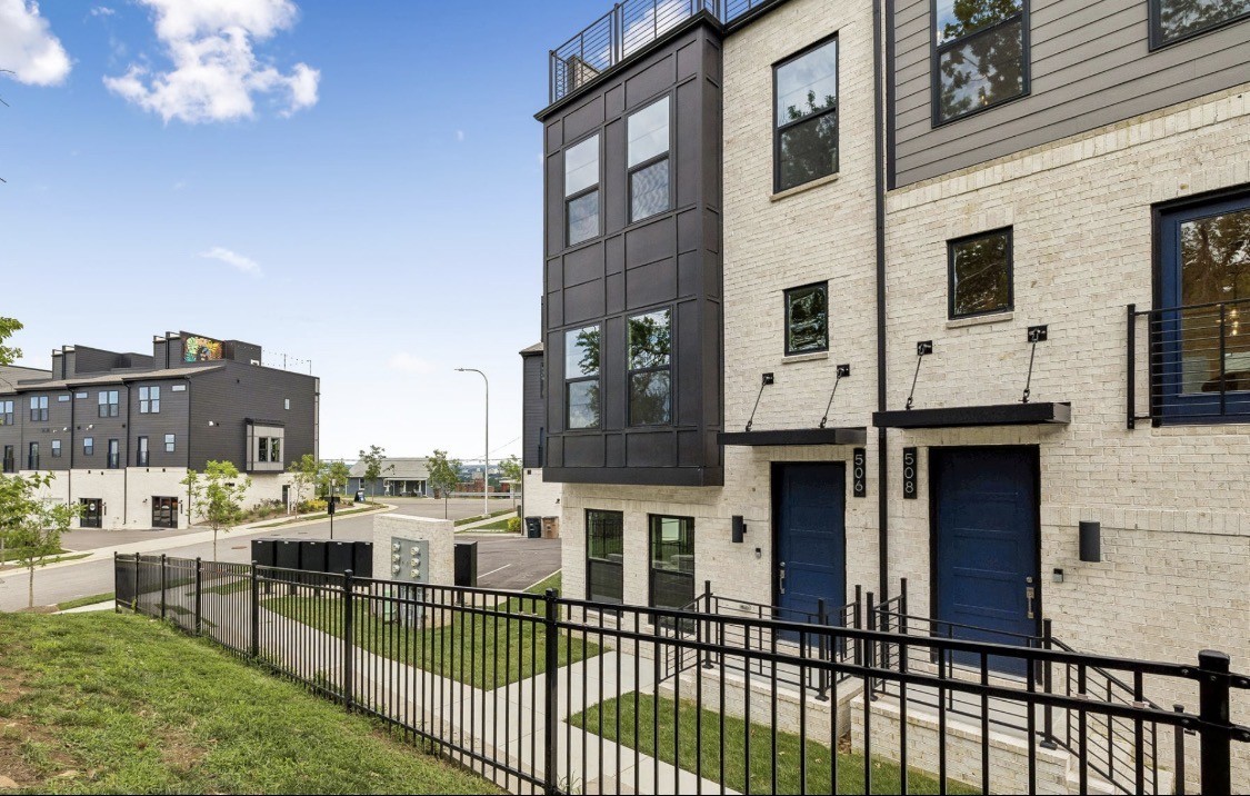 518 City Scape Property Photo 4