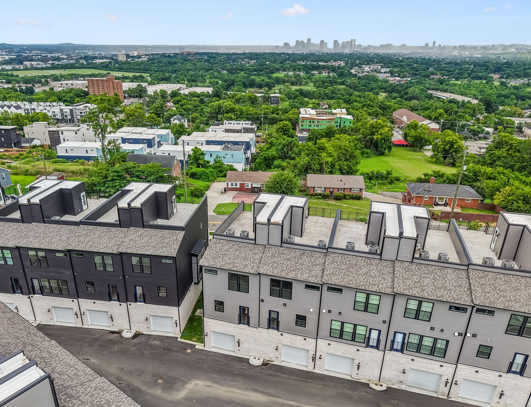 518 City Scape Property Photo 10