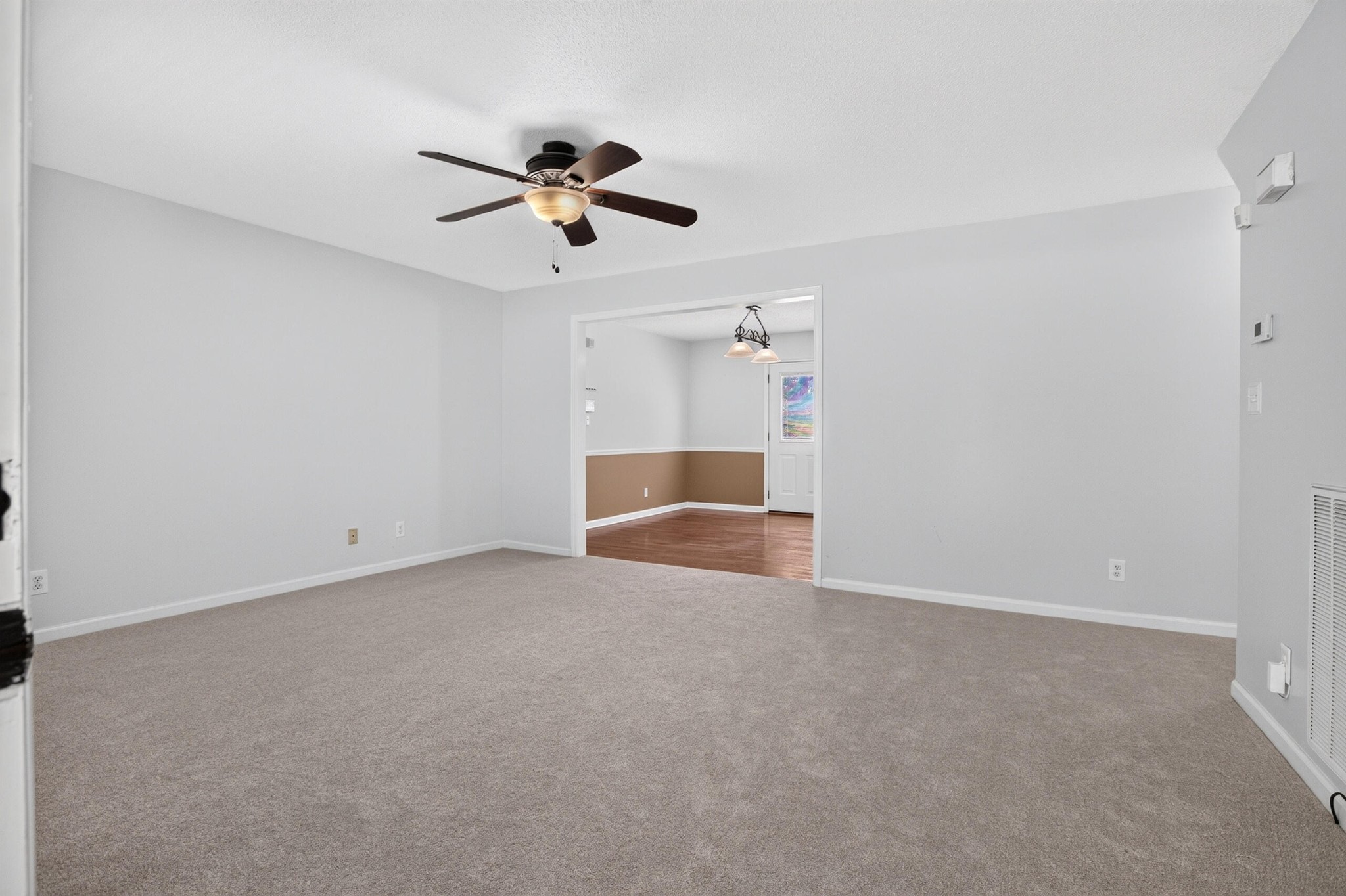 6233 Celtic Drive Property Photo 8