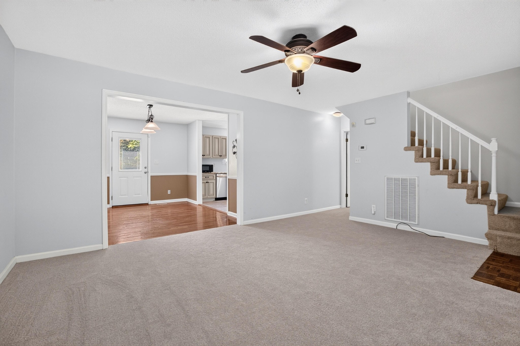 6233 Celtic Drive Property Photo 10