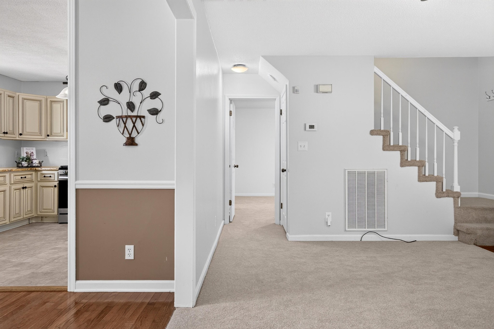 6233 Celtic Drive Property Photo 12
