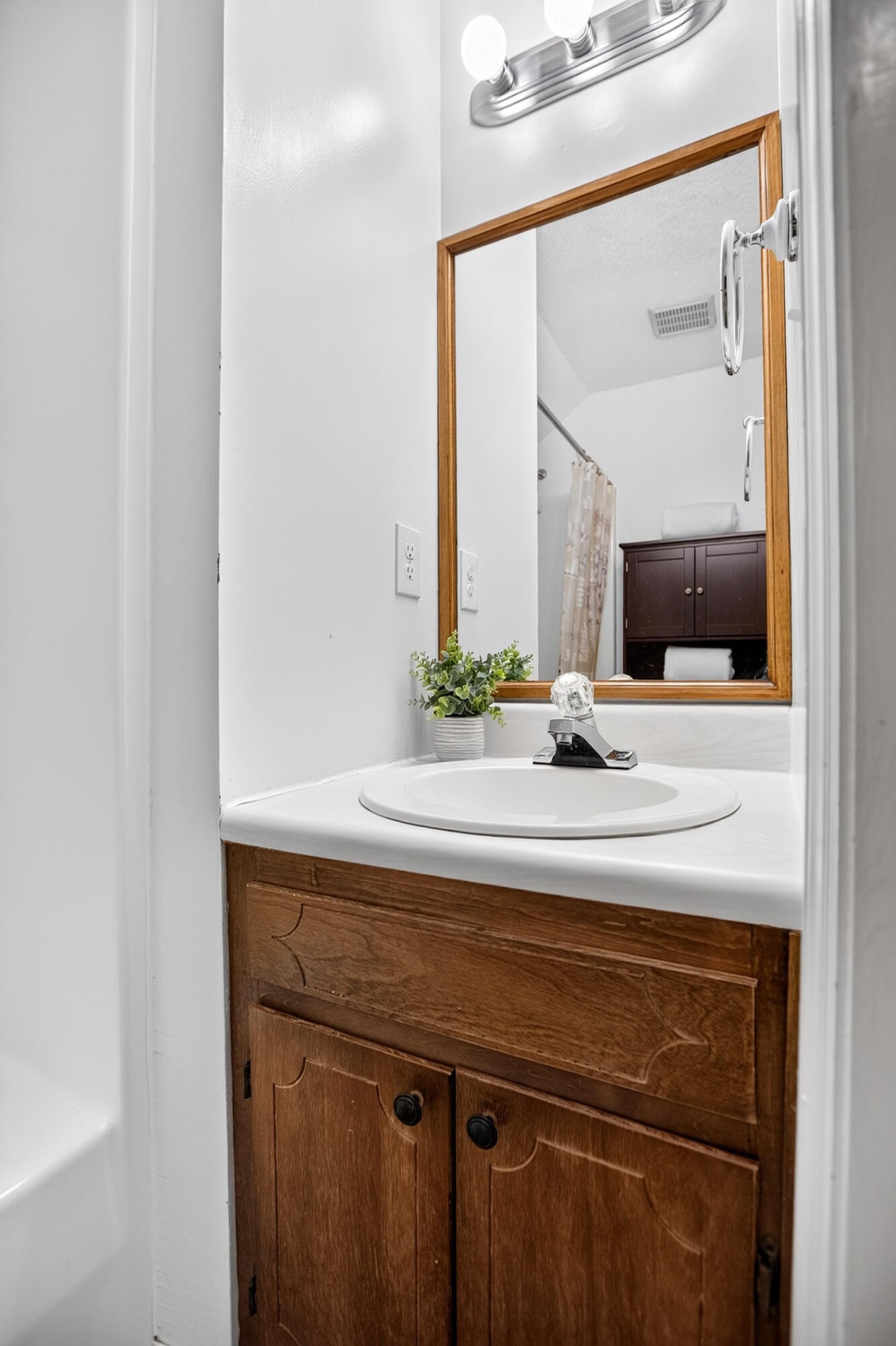 6233 Celtic Drive Property Photo 36