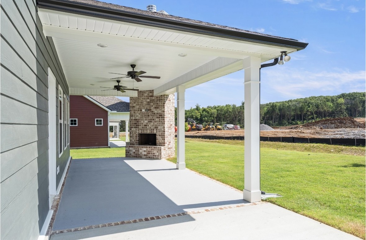 2643 Singletary Road Property Photo 4