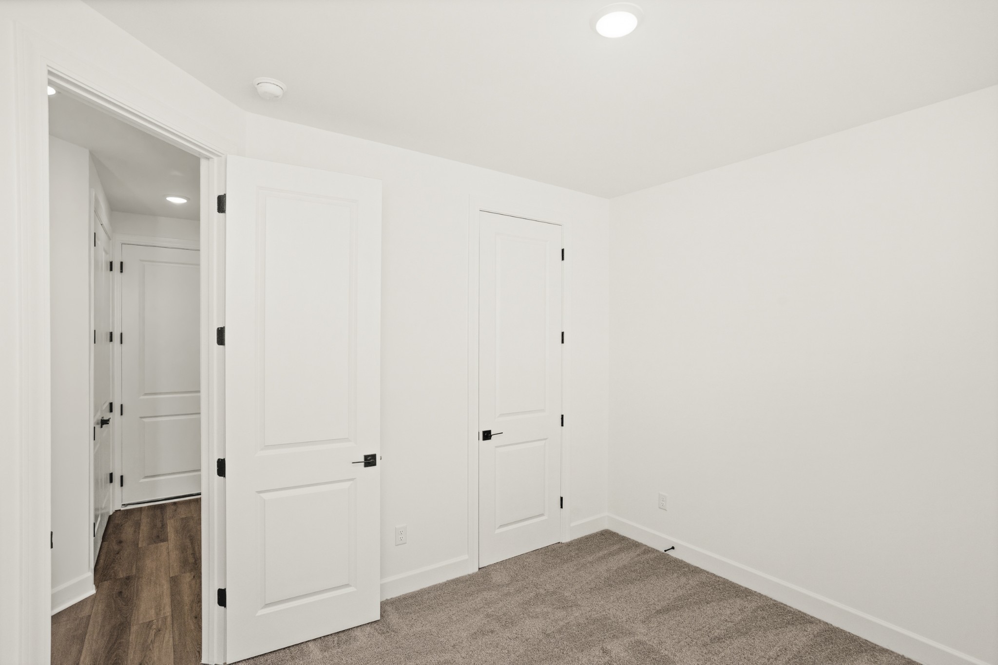 190 Barton Village Boulevard Property Photo 12