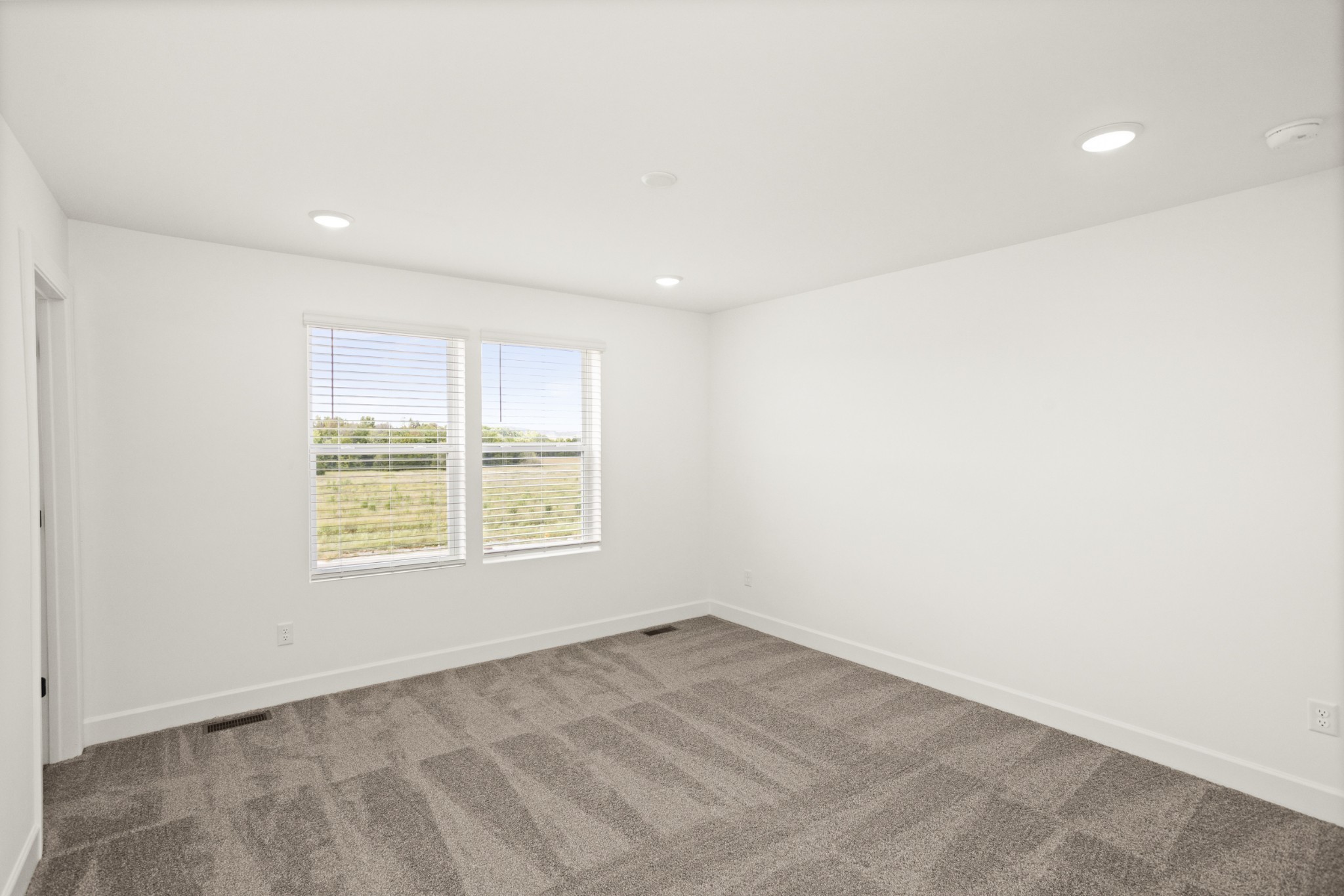 190 Barton Village Boulevard Property Photo 34