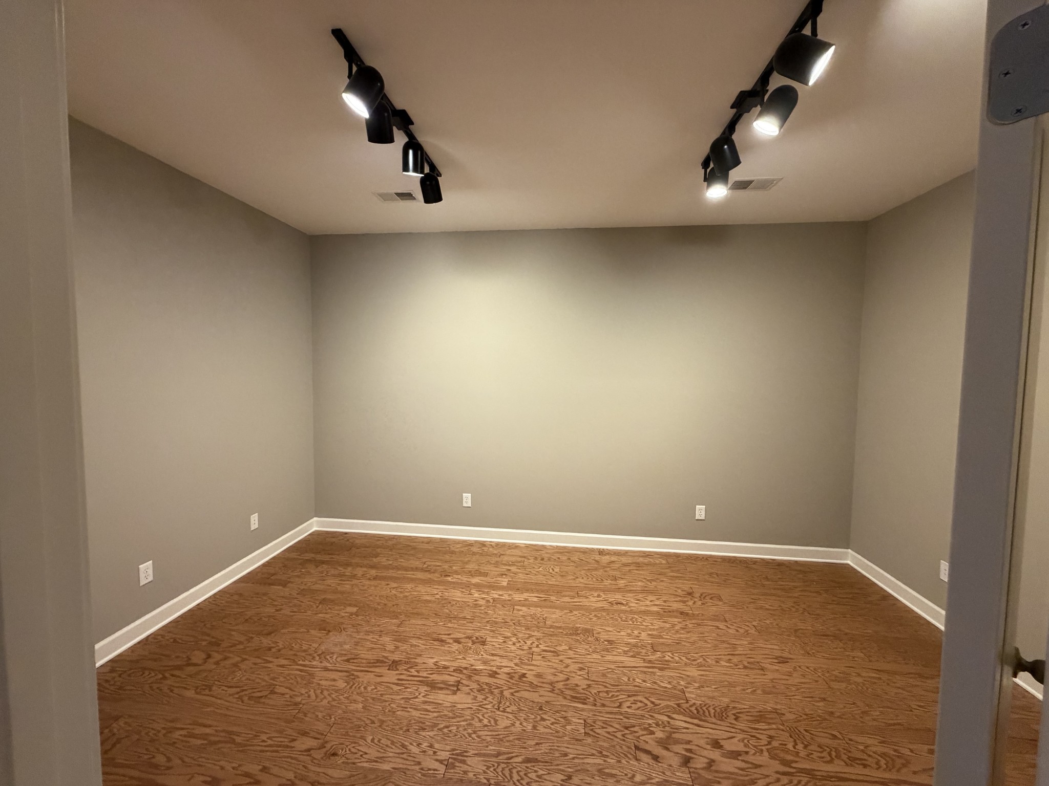 9695 Lebanon Road Property Photo 20
