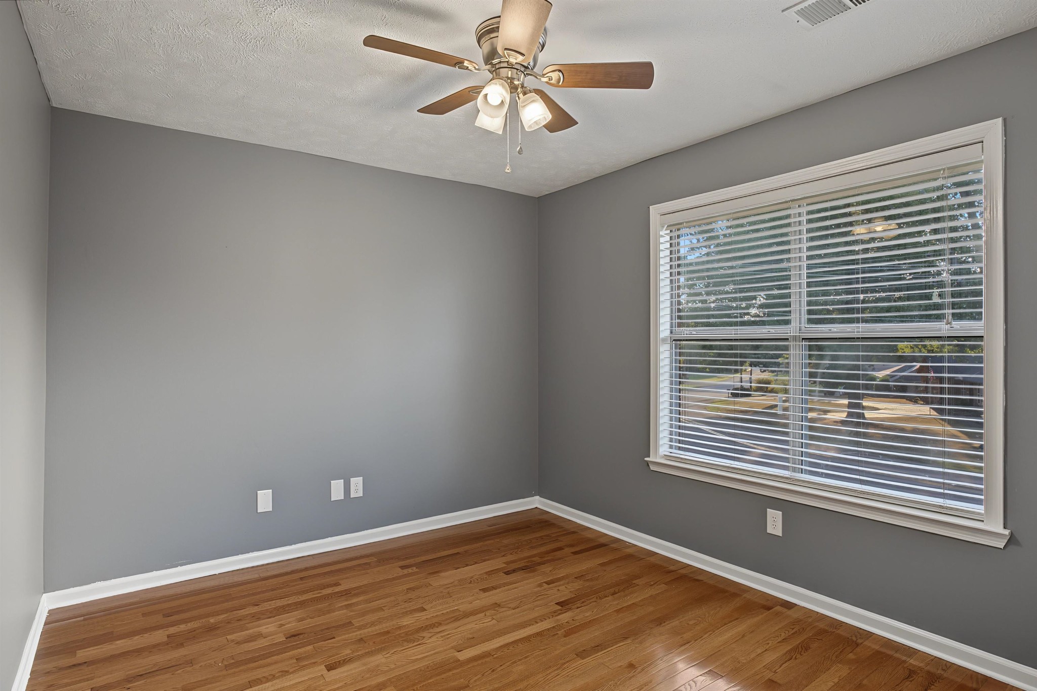 6 Glen Echo Dr Property Photo 18