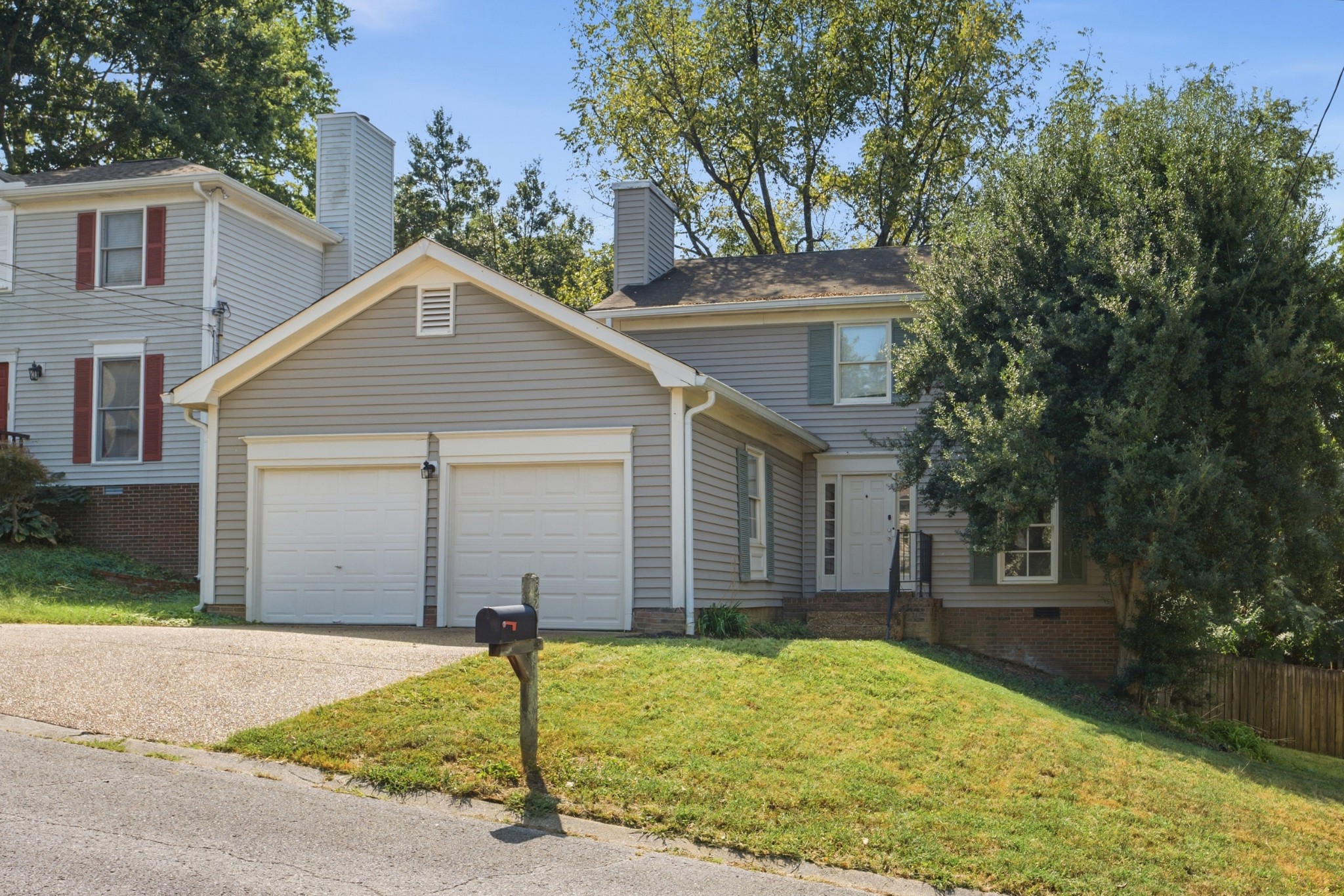 520 Fairhaven Ct Property Photo 1