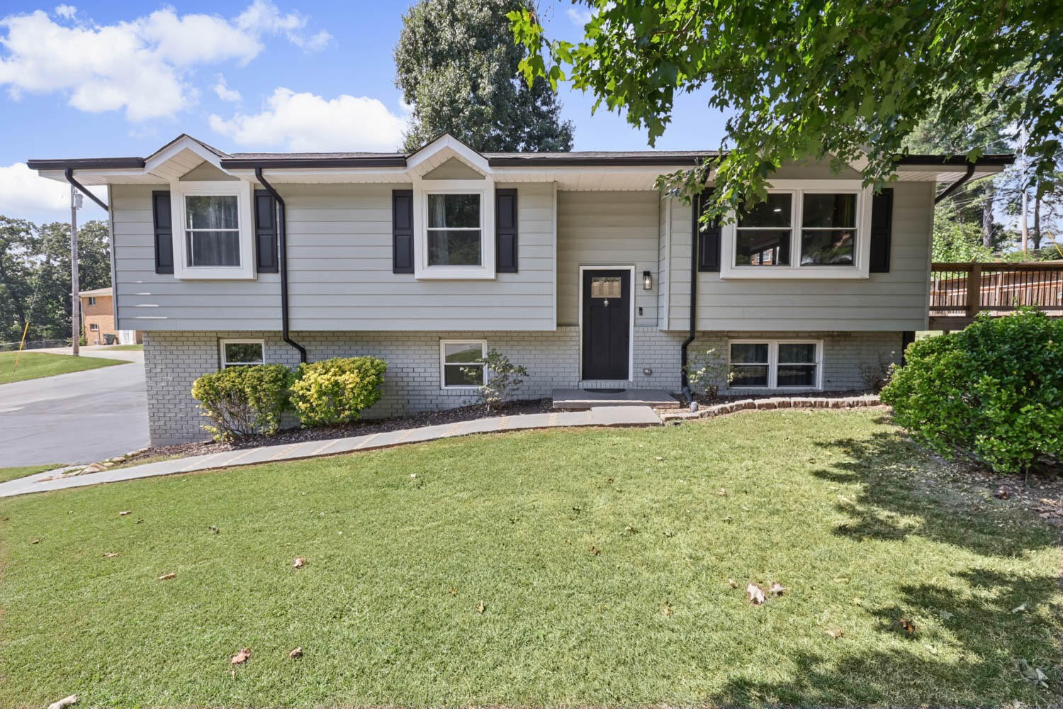 4801 Basswood Drive Property Photo 1