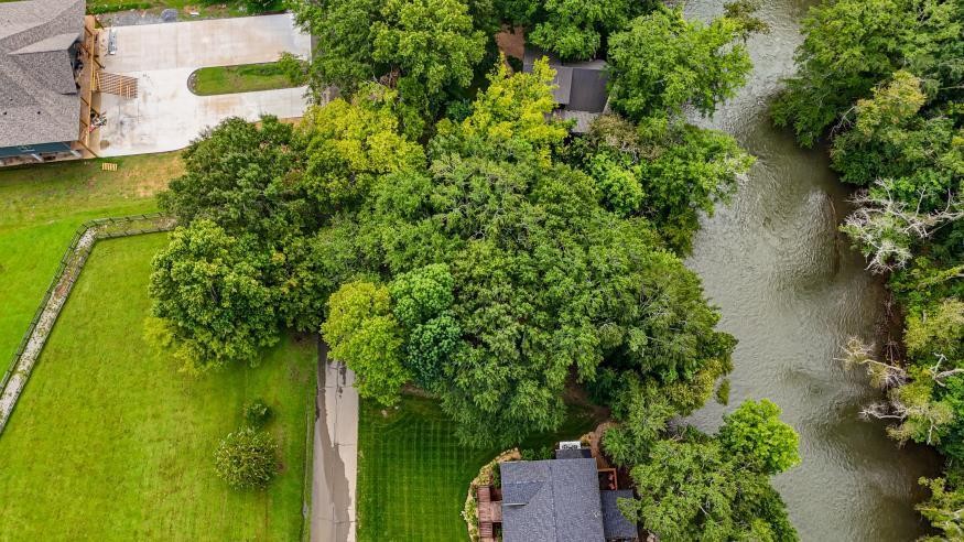 160 Tree Frog Lane Property Photo 8