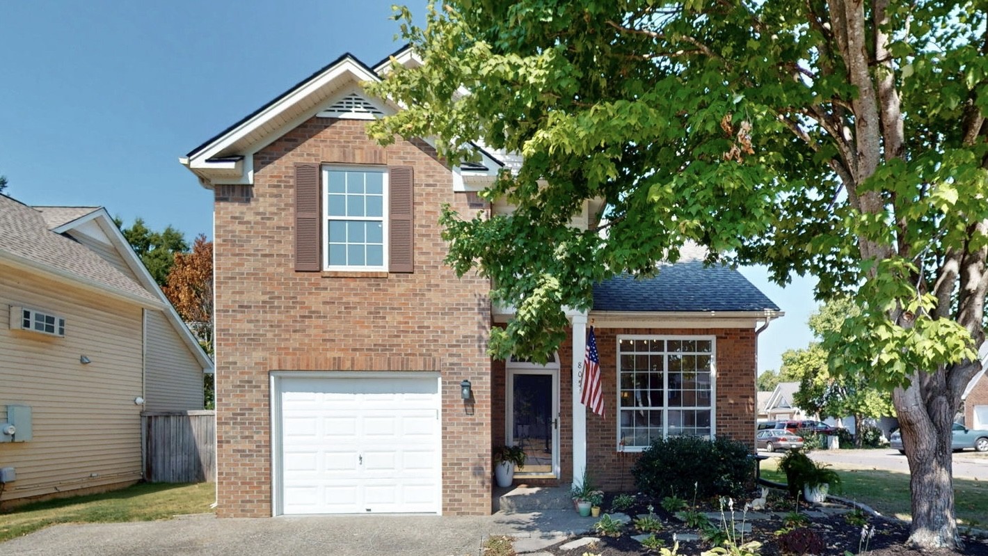 805 Brandyleigh Ct Property Photo 1