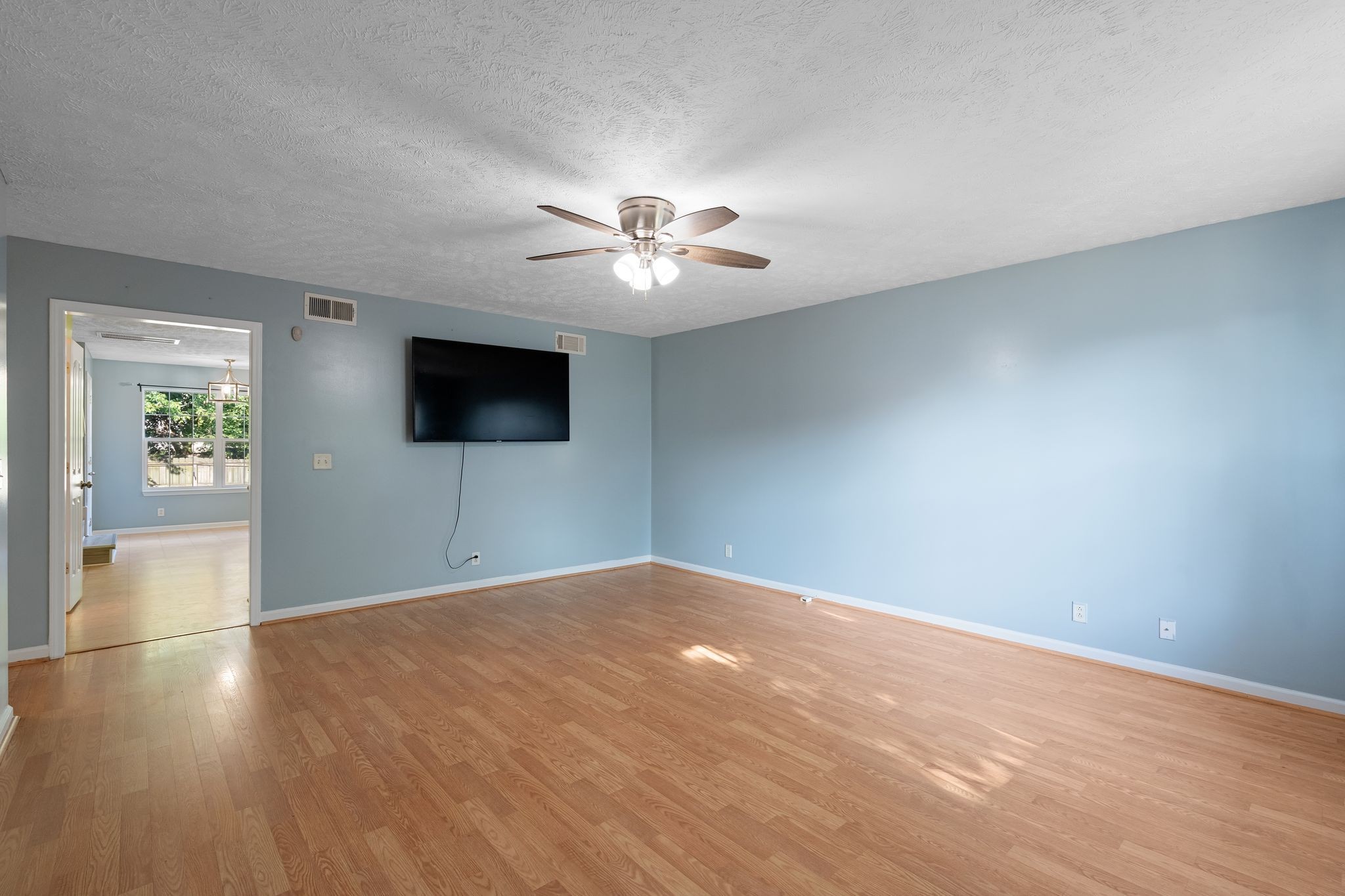 1504 Carrick Dr Property Photo 6