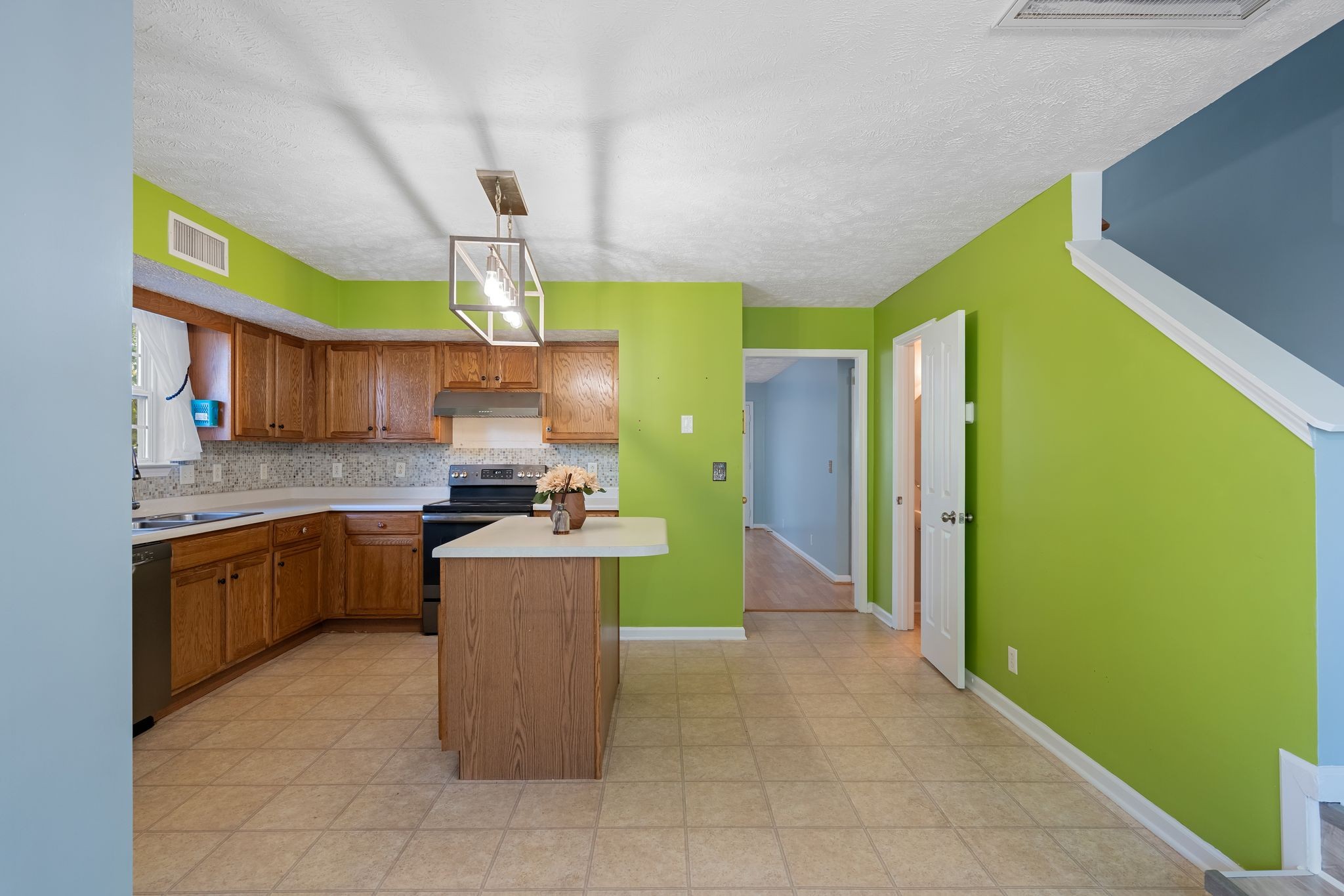 1504 Carrick Dr Property Photo 15