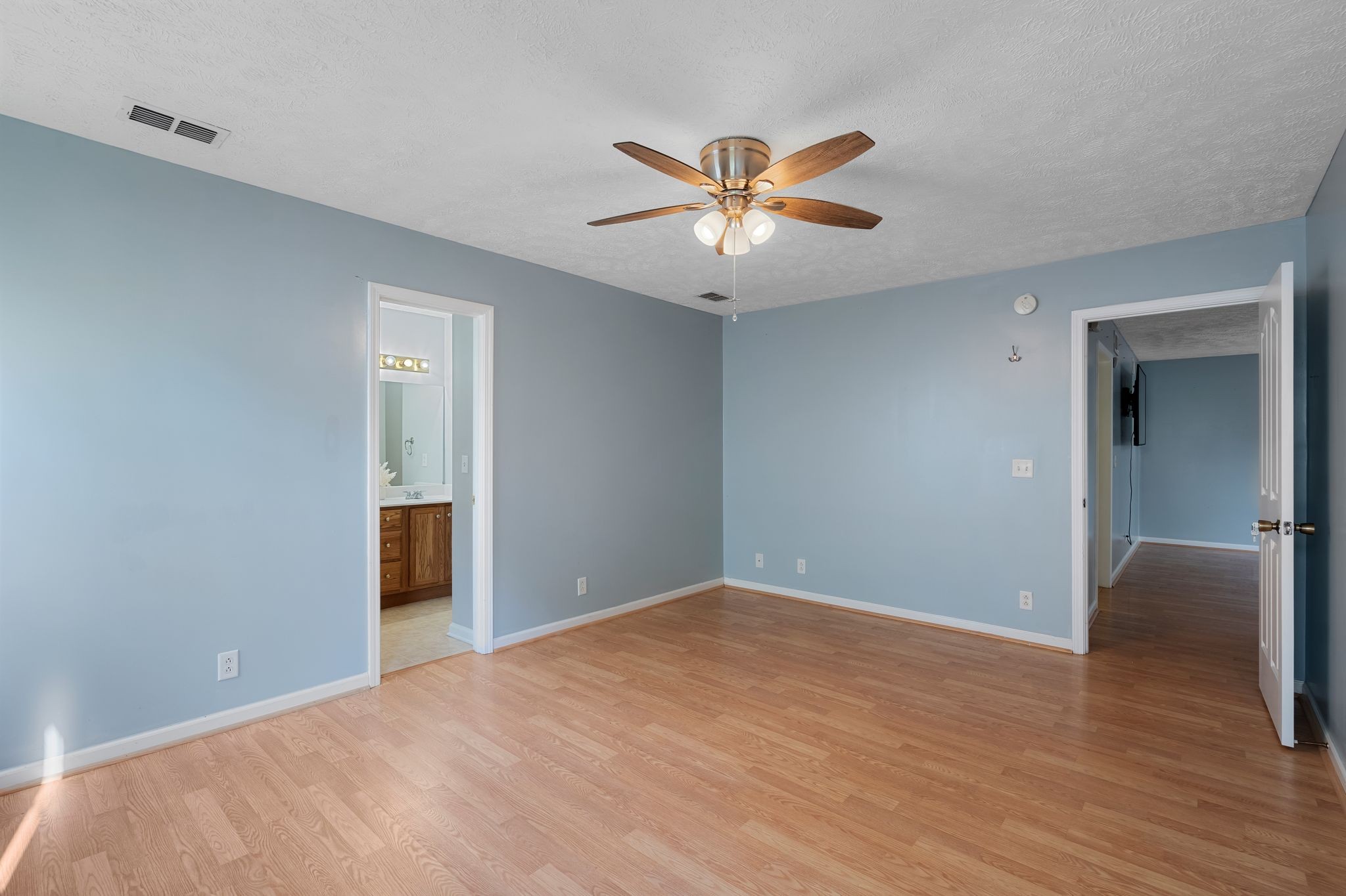 1504 Carrick Dr Property Photo 25