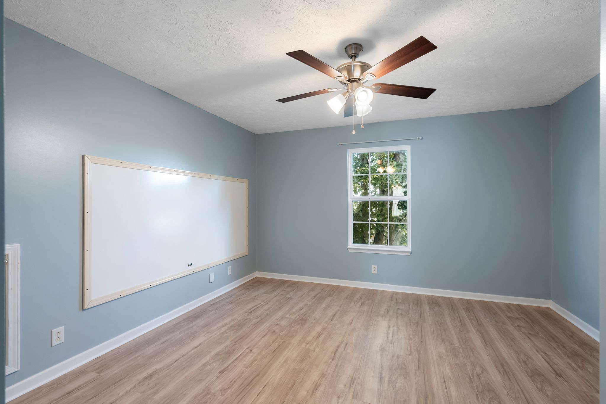 1504 Carrick Dr Property Photo 29