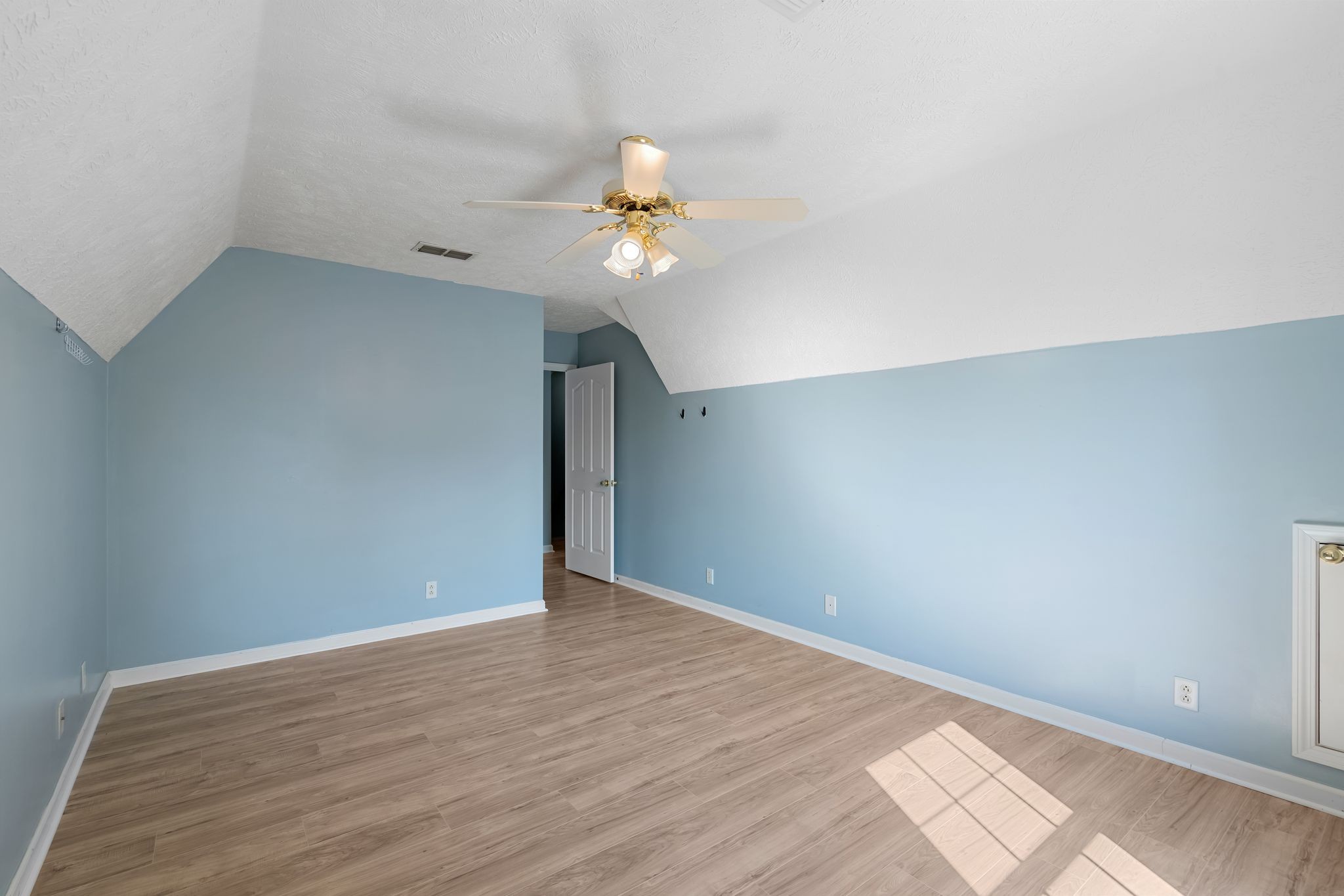 1504 Carrick Dr Property Photo 42