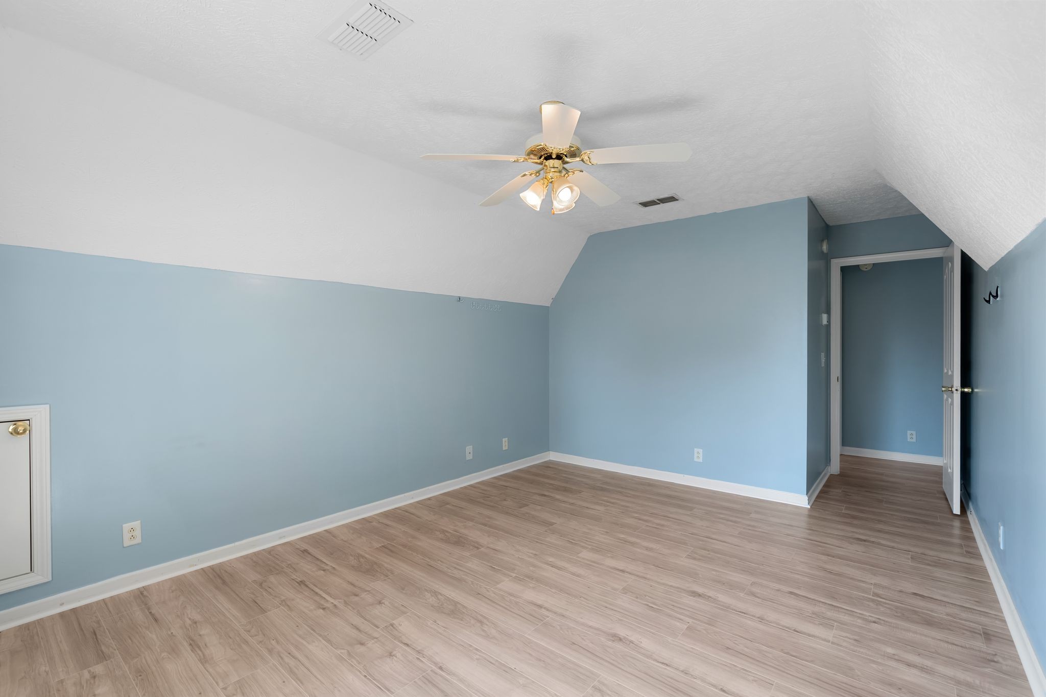 1504 Carrick Dr Property Photo 43