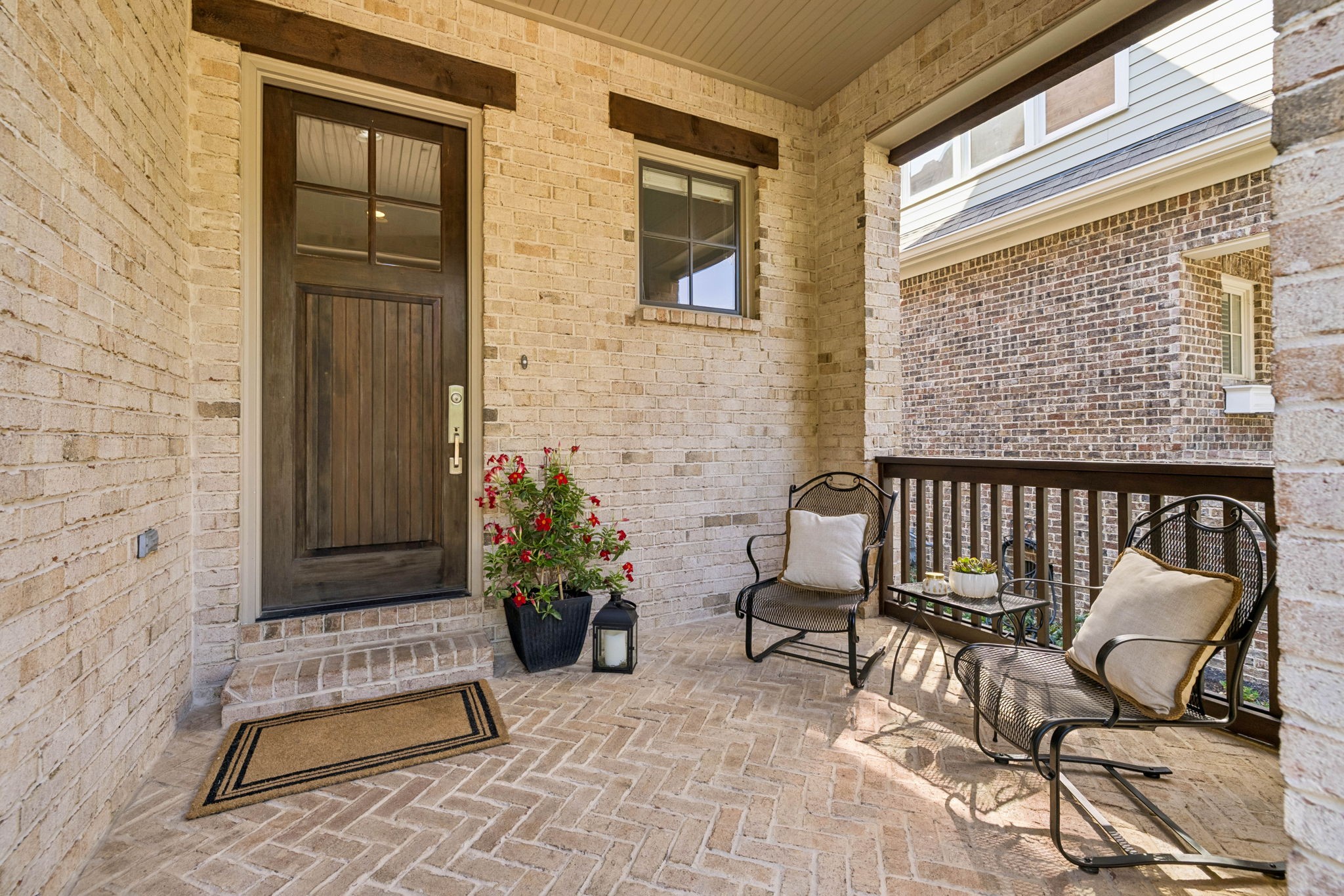 3640 Mayflower Pl Property Photo 4