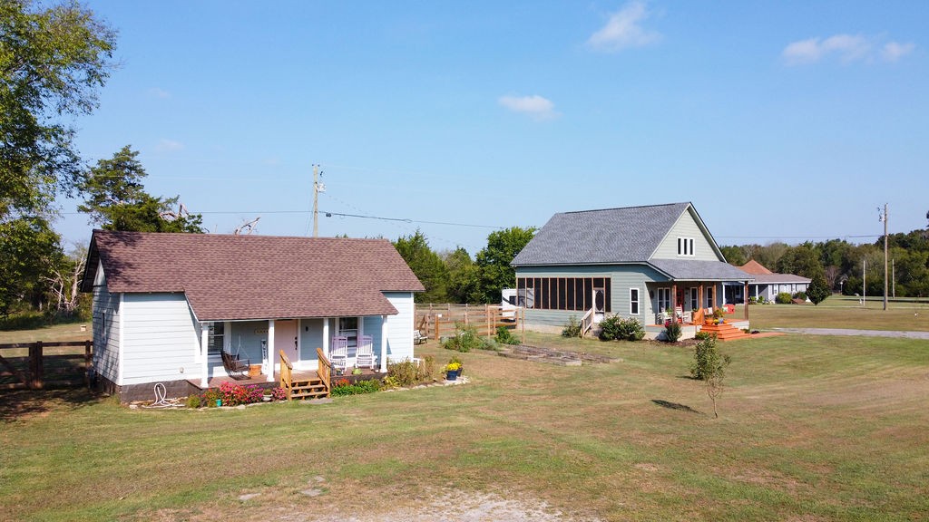 9986 Taylor Rd Property Photo 15