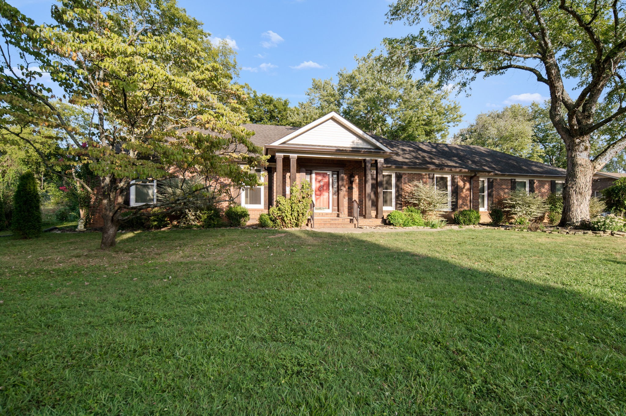 2814 Archer Ave