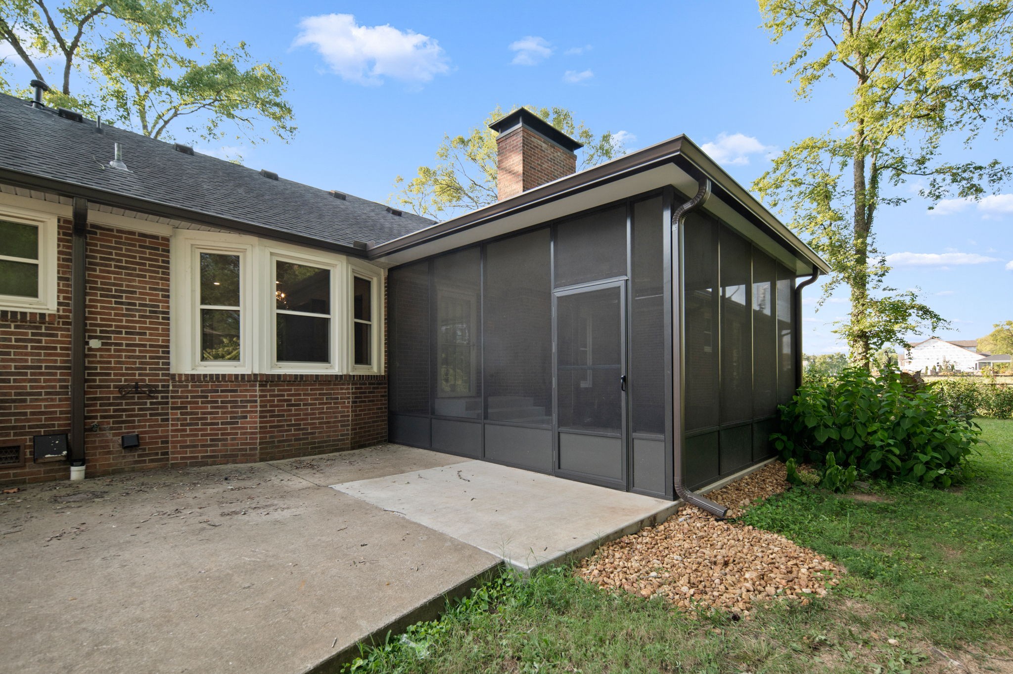 2814 Archer Ave Property Photo 40